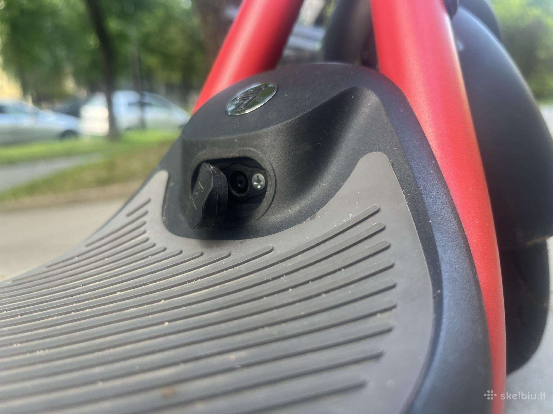 Electric scooter Ninebot