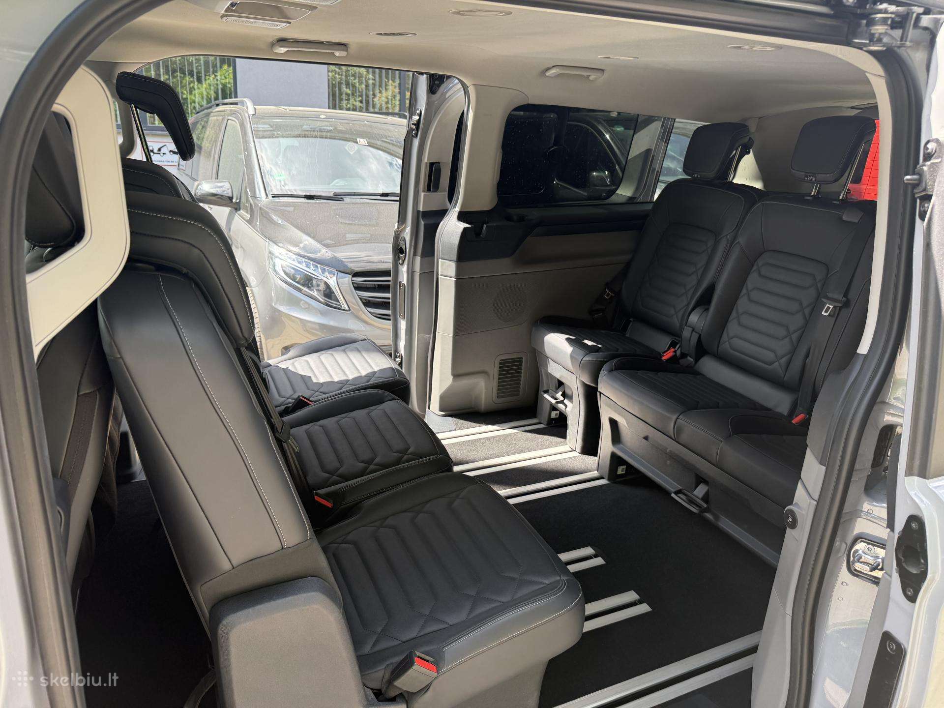 Ford Tourneo Custom, passenger minibus