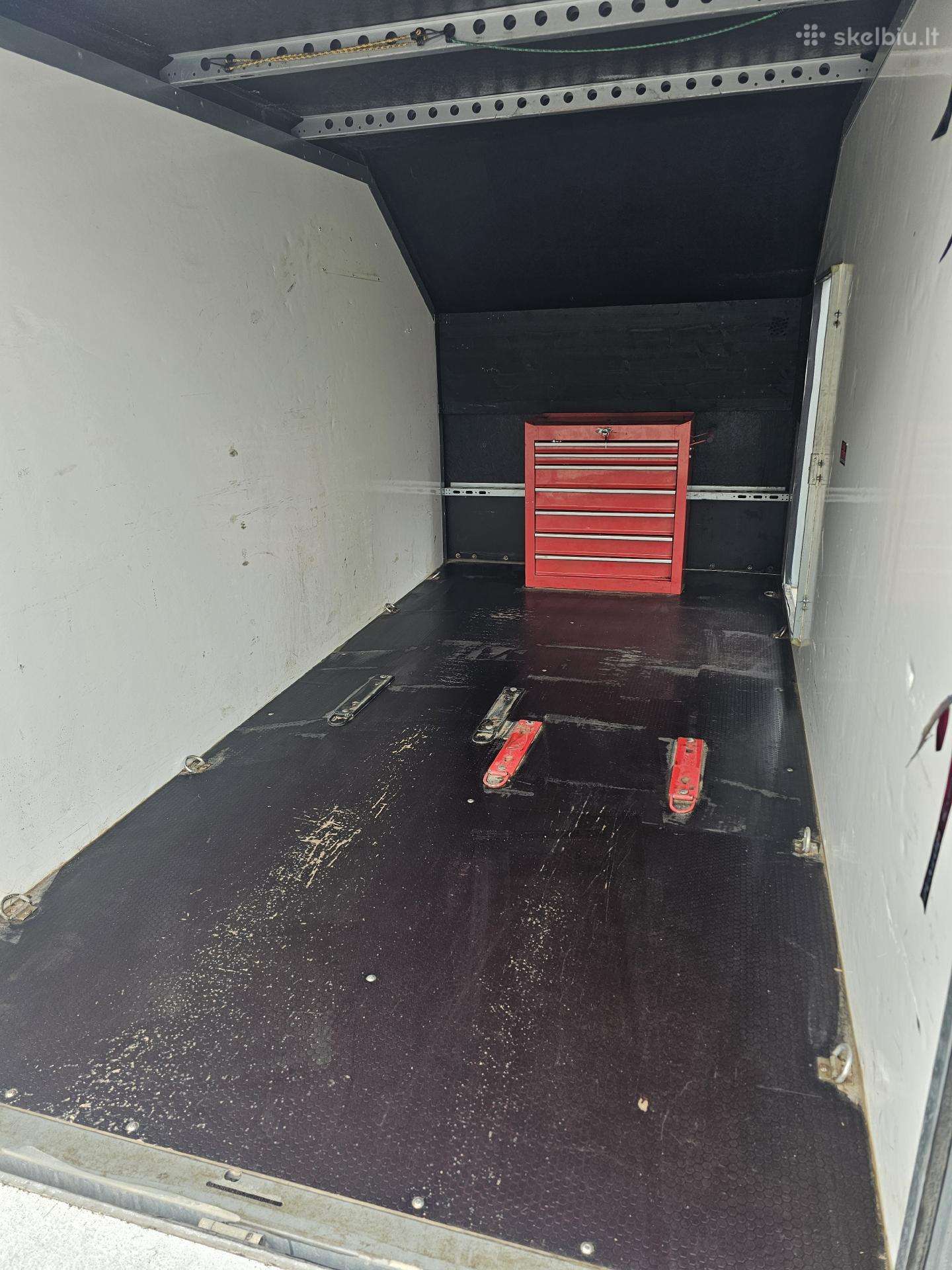 Respo, passenger car trailers