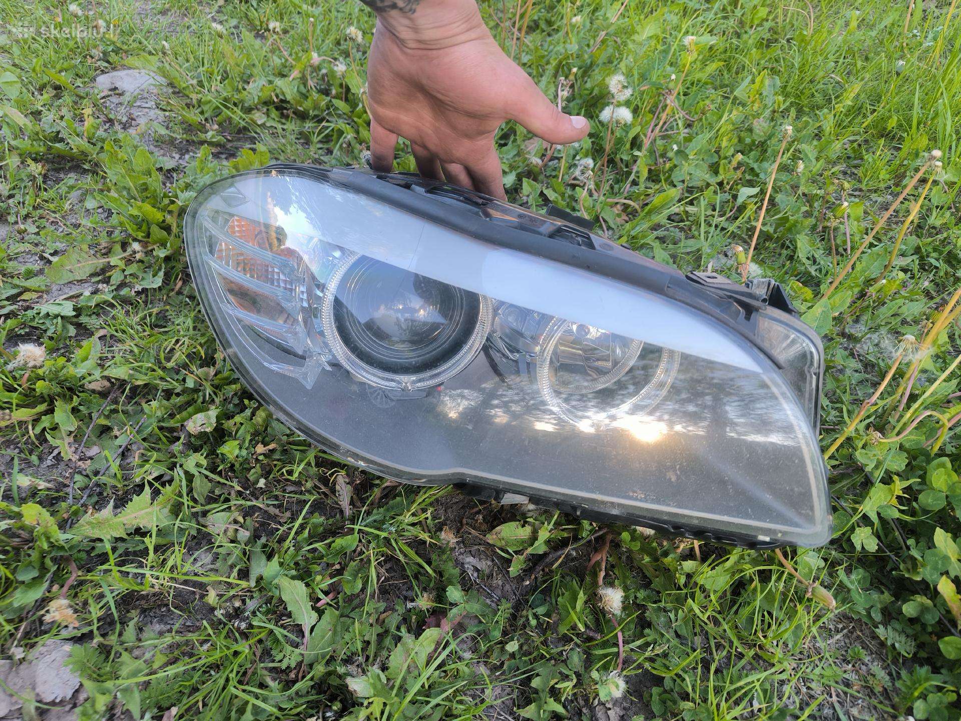 BMW 530 lights