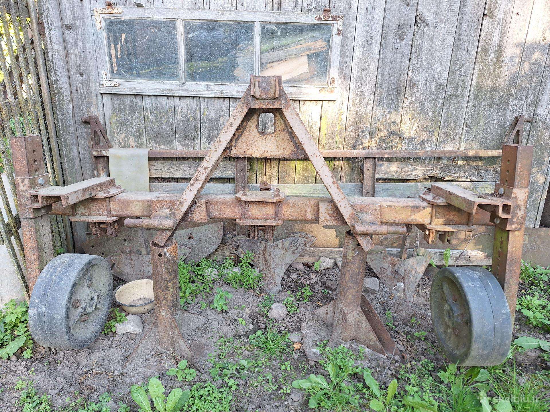 CHTZ T-25FM, tractors