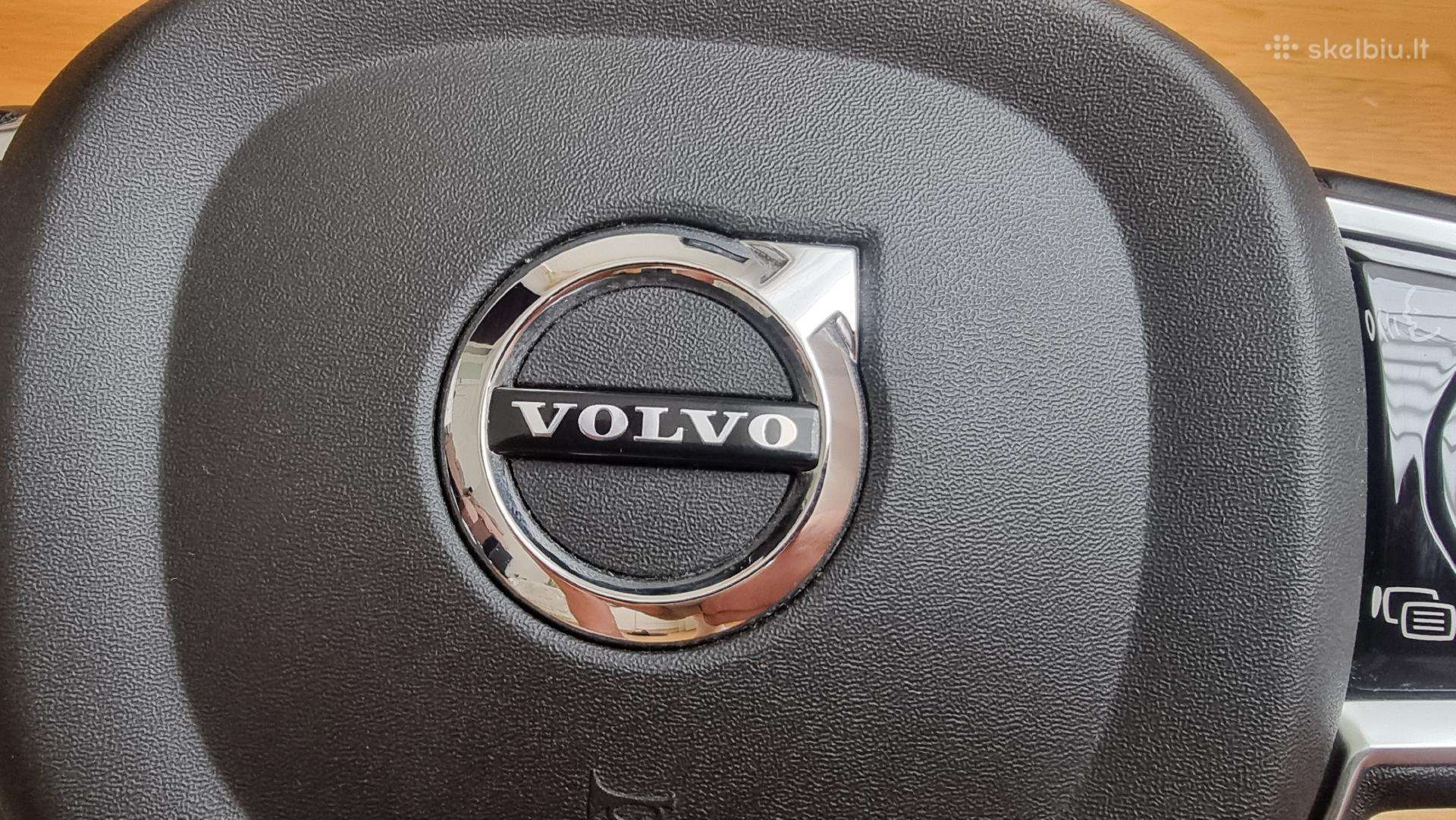 Volvo XC90 steering wheel