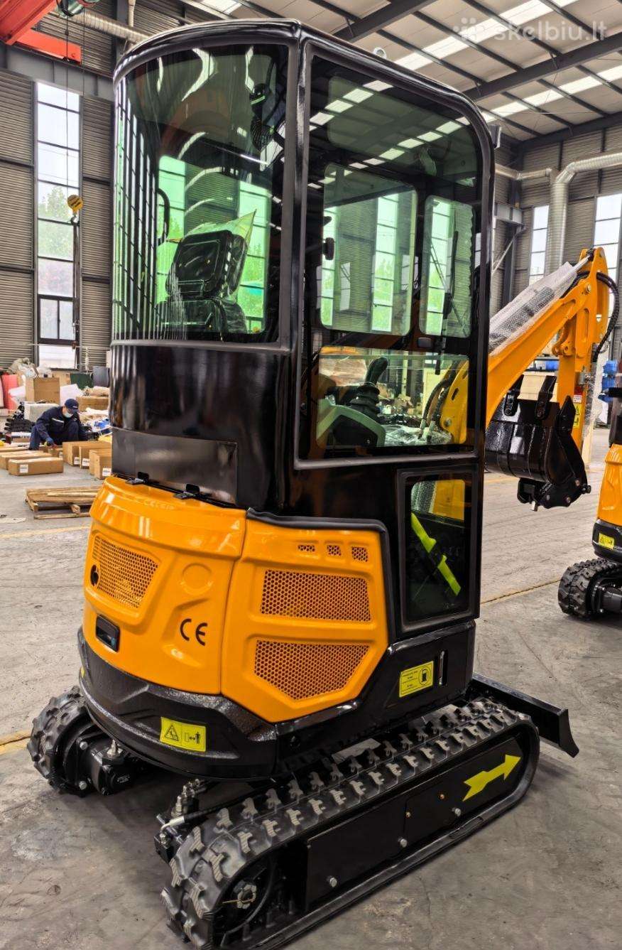 HT10B Falcon, mini excavator