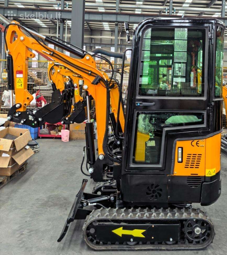 HT10B Falcon, mini excavator