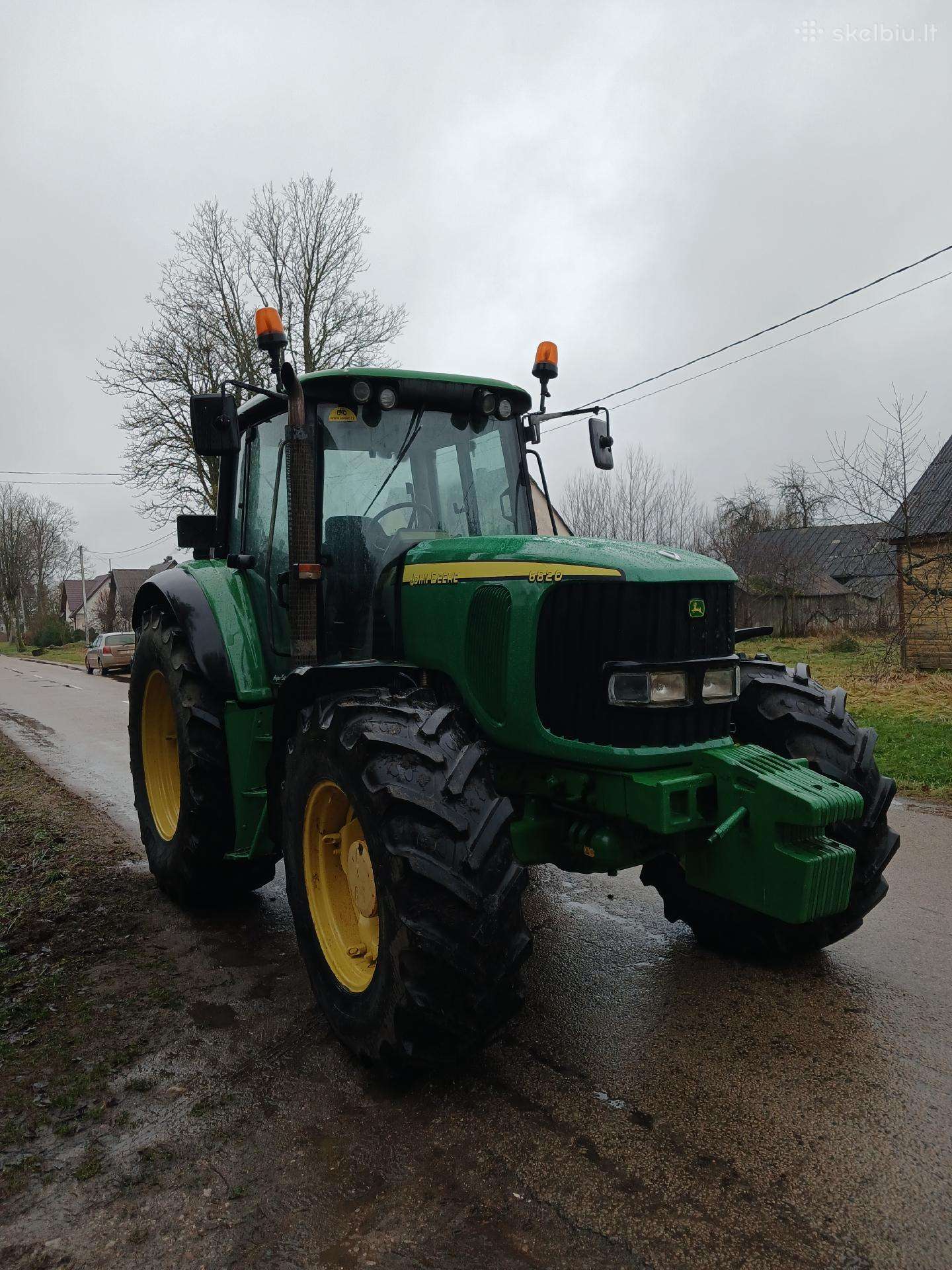 John Deere 6820, tractors