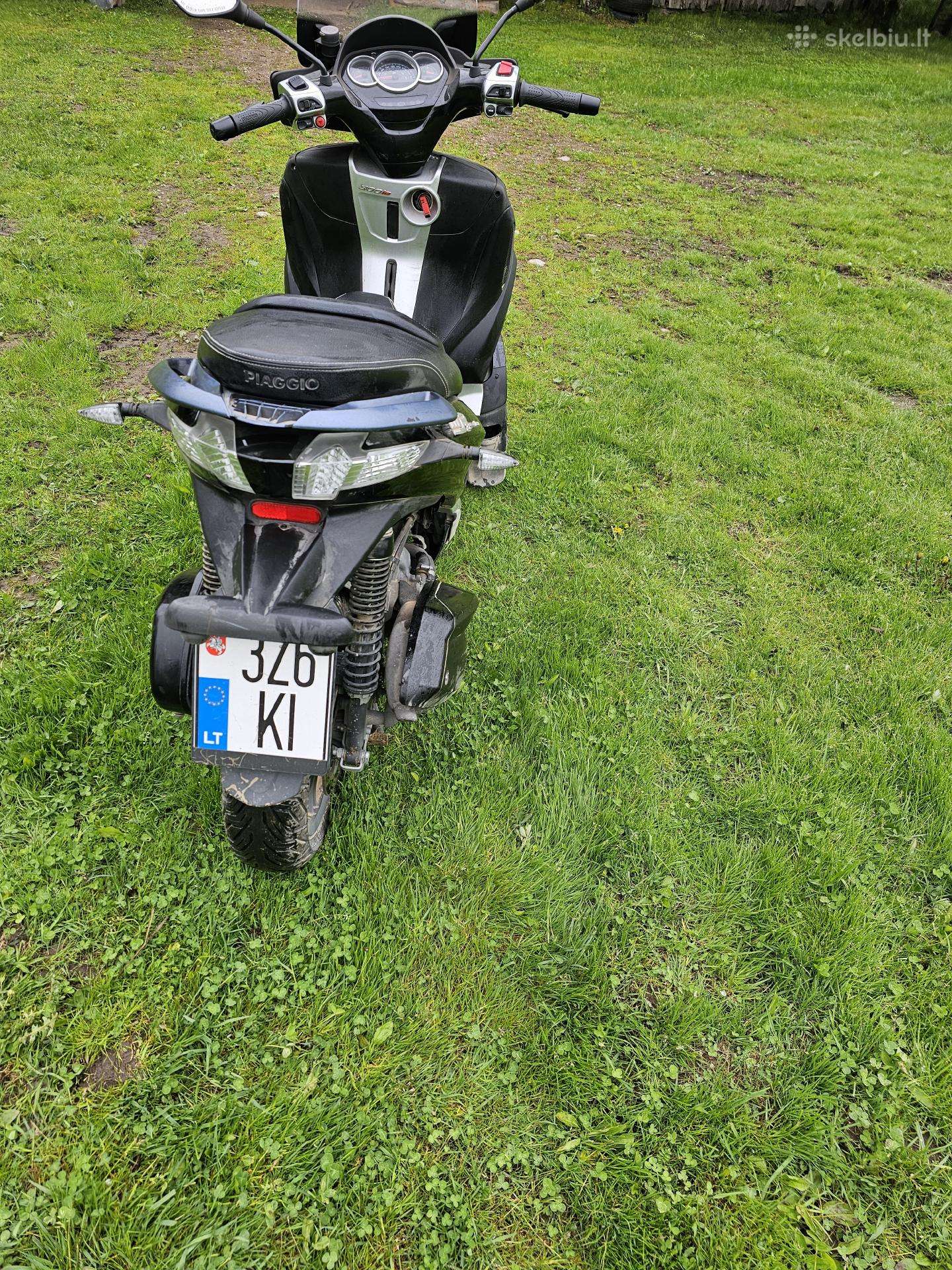 Piaggio Zip 300cc, scooters / mopeds