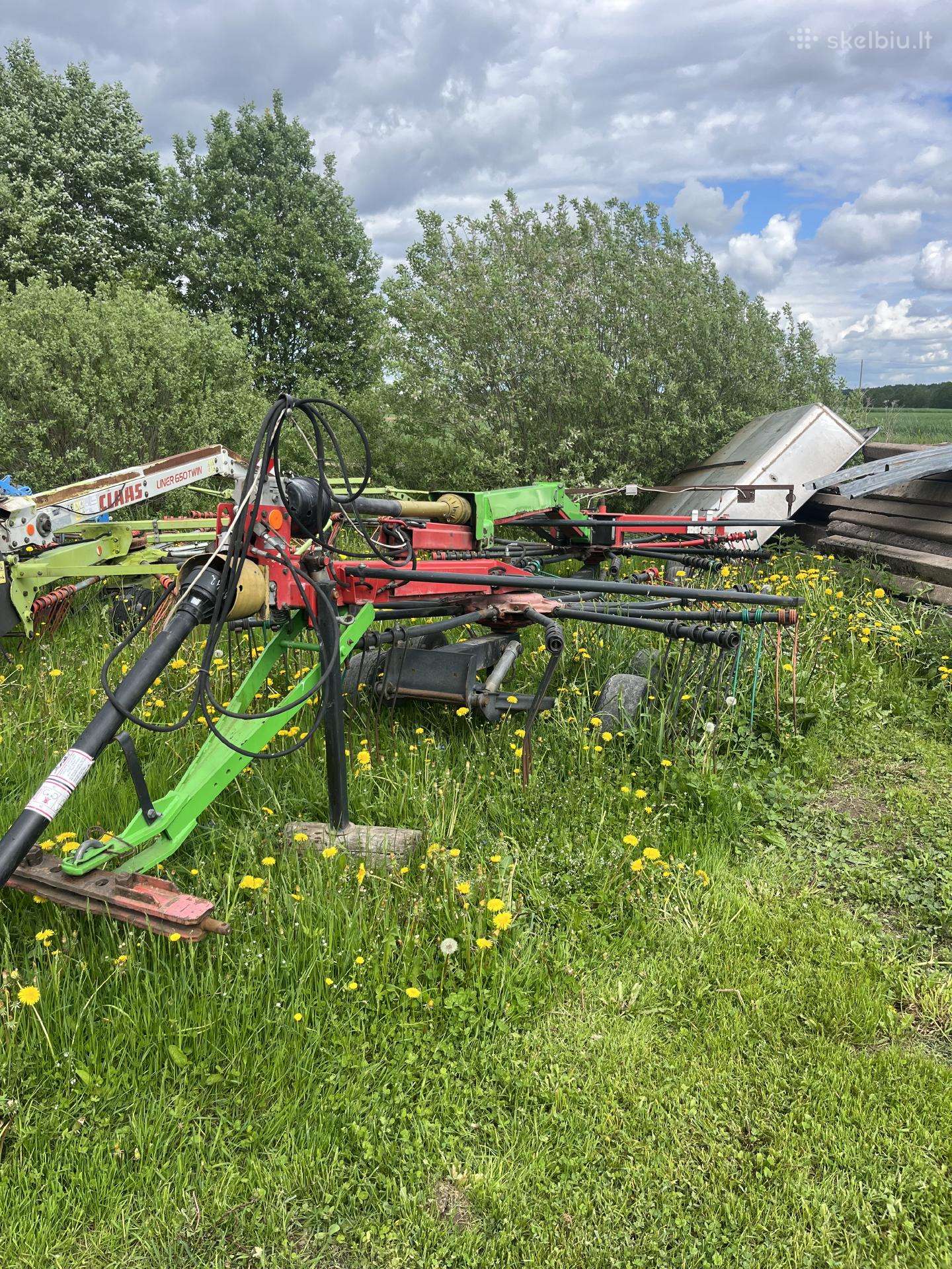 Claas, rakes