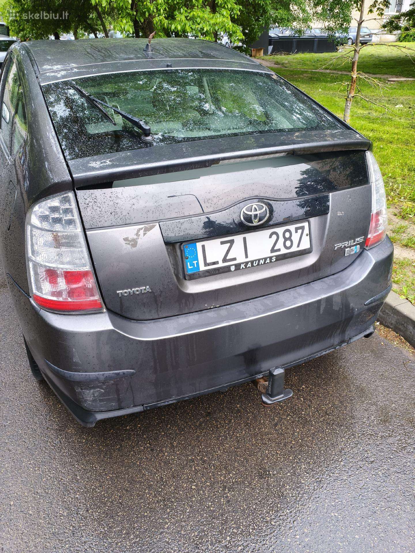 Toyota Prius, Хэтчбек