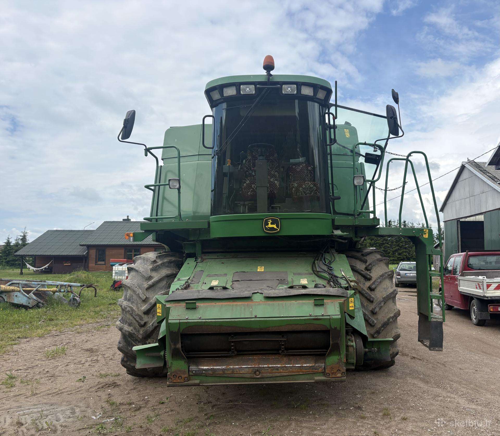 John Deere 9640, combine harvesters