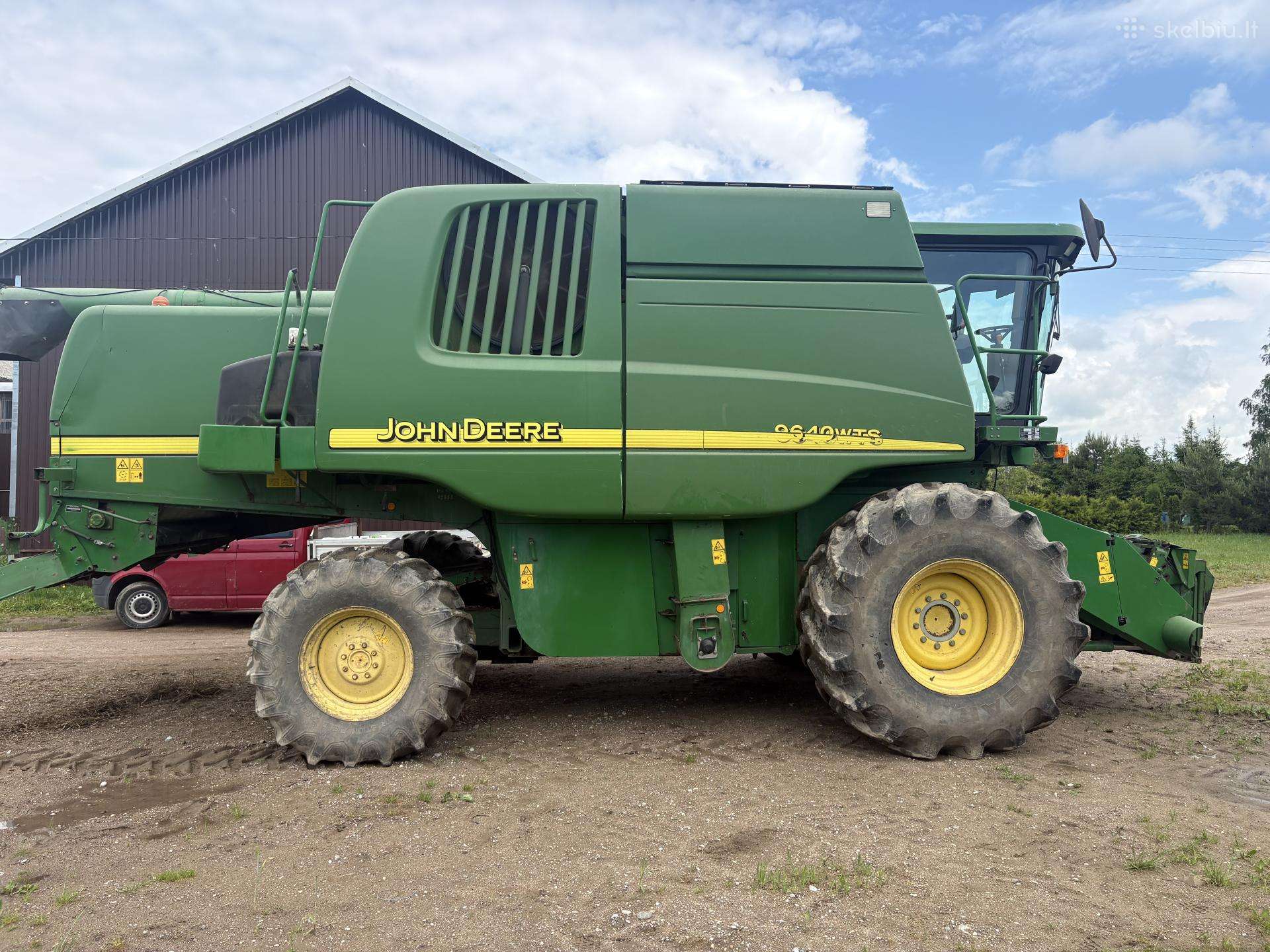 John Deere 9640, combine harvesters