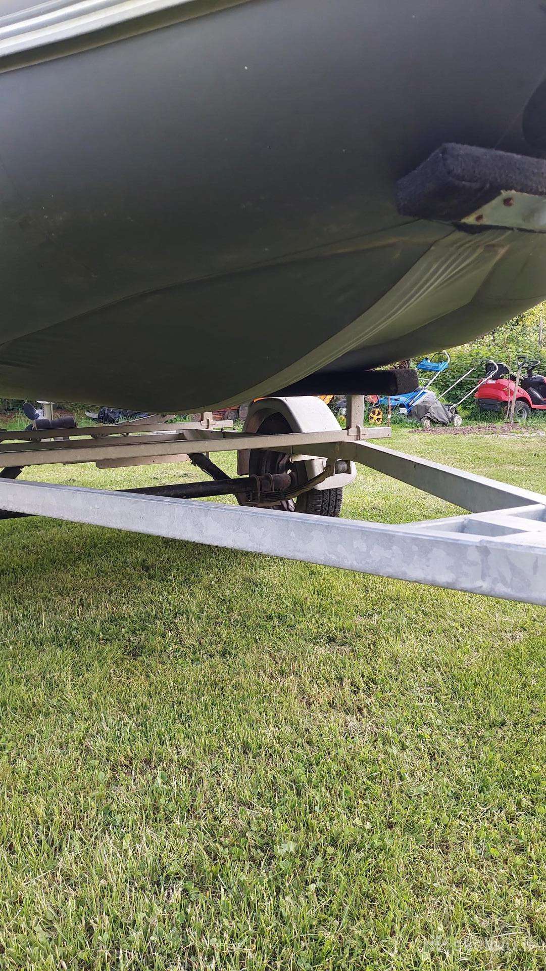 Honda,Buss, inflatable boats