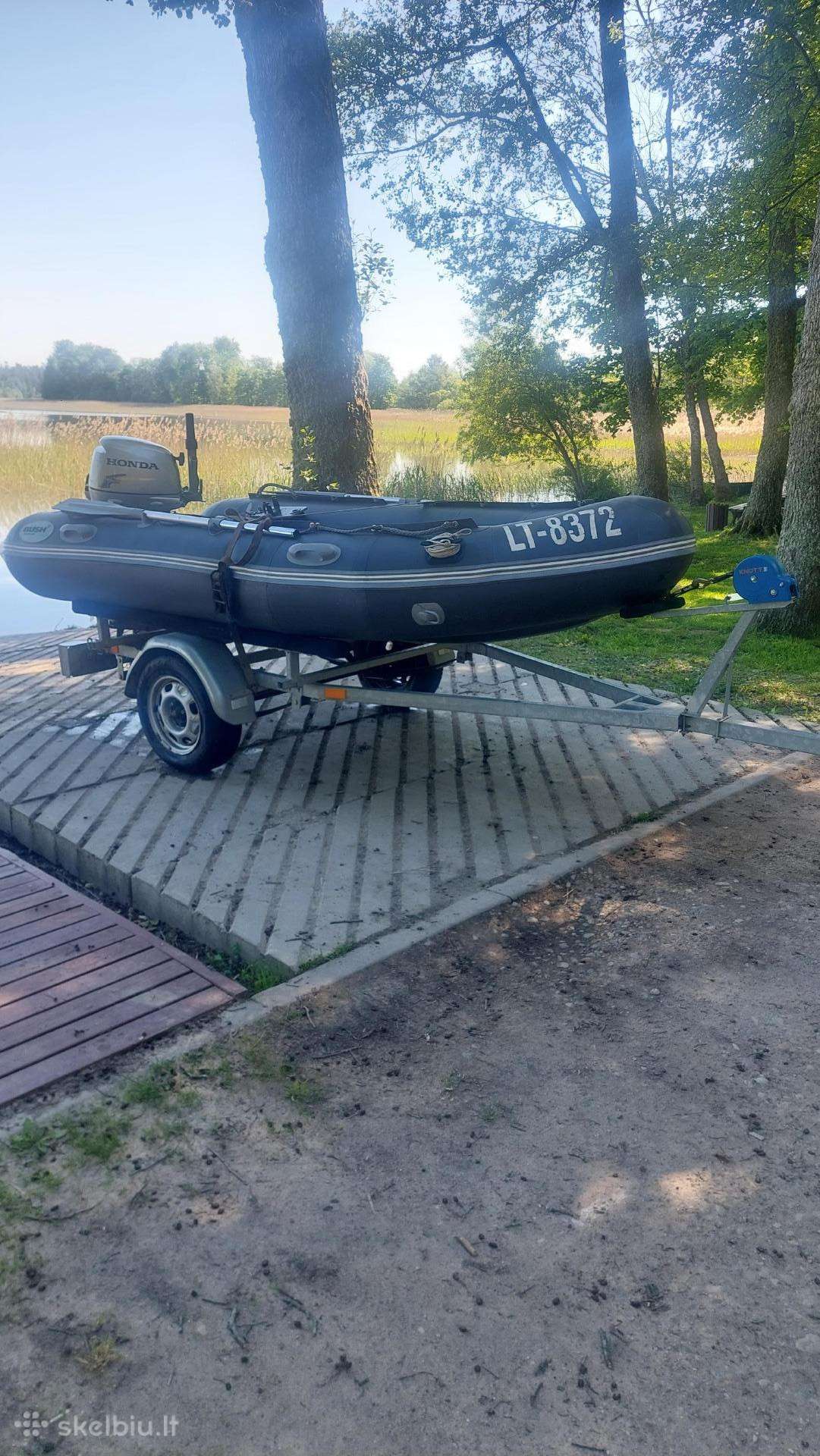 Honda,Buss, inflatable boats