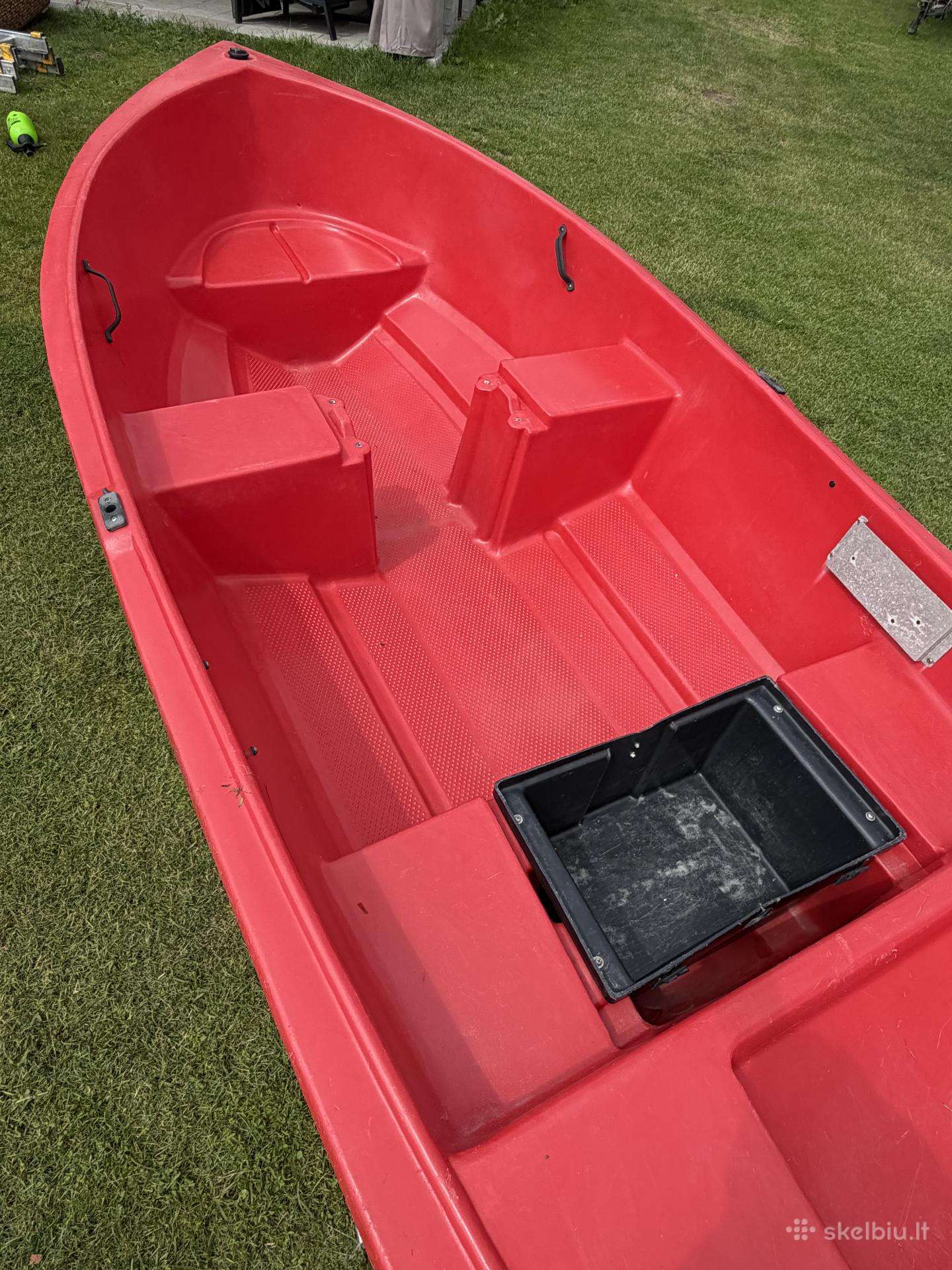 Pionier, plastic boats