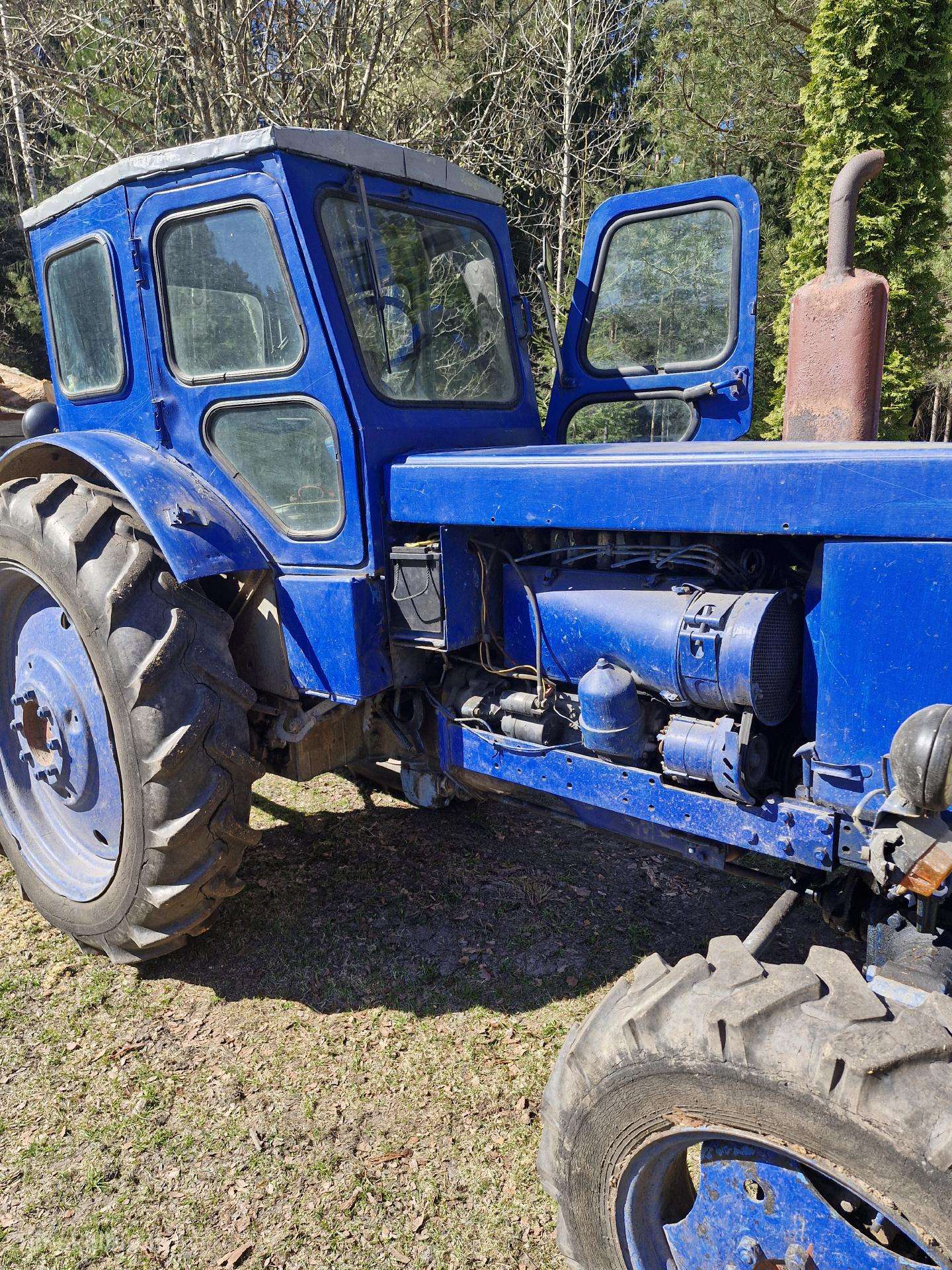 LTZ AM, tractors