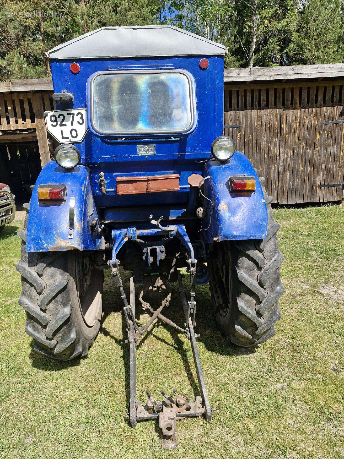 LTZ AM, tractors