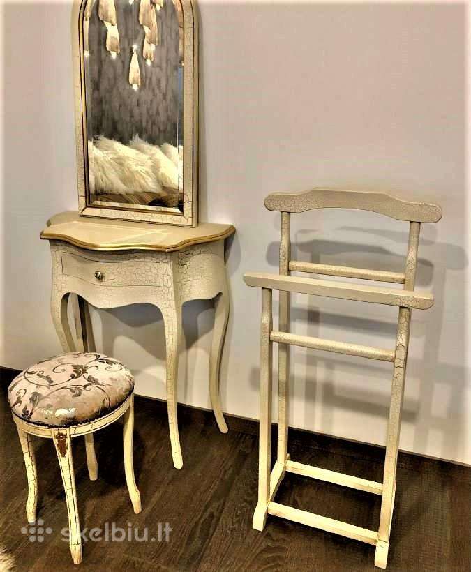 Baldai iš Italijos