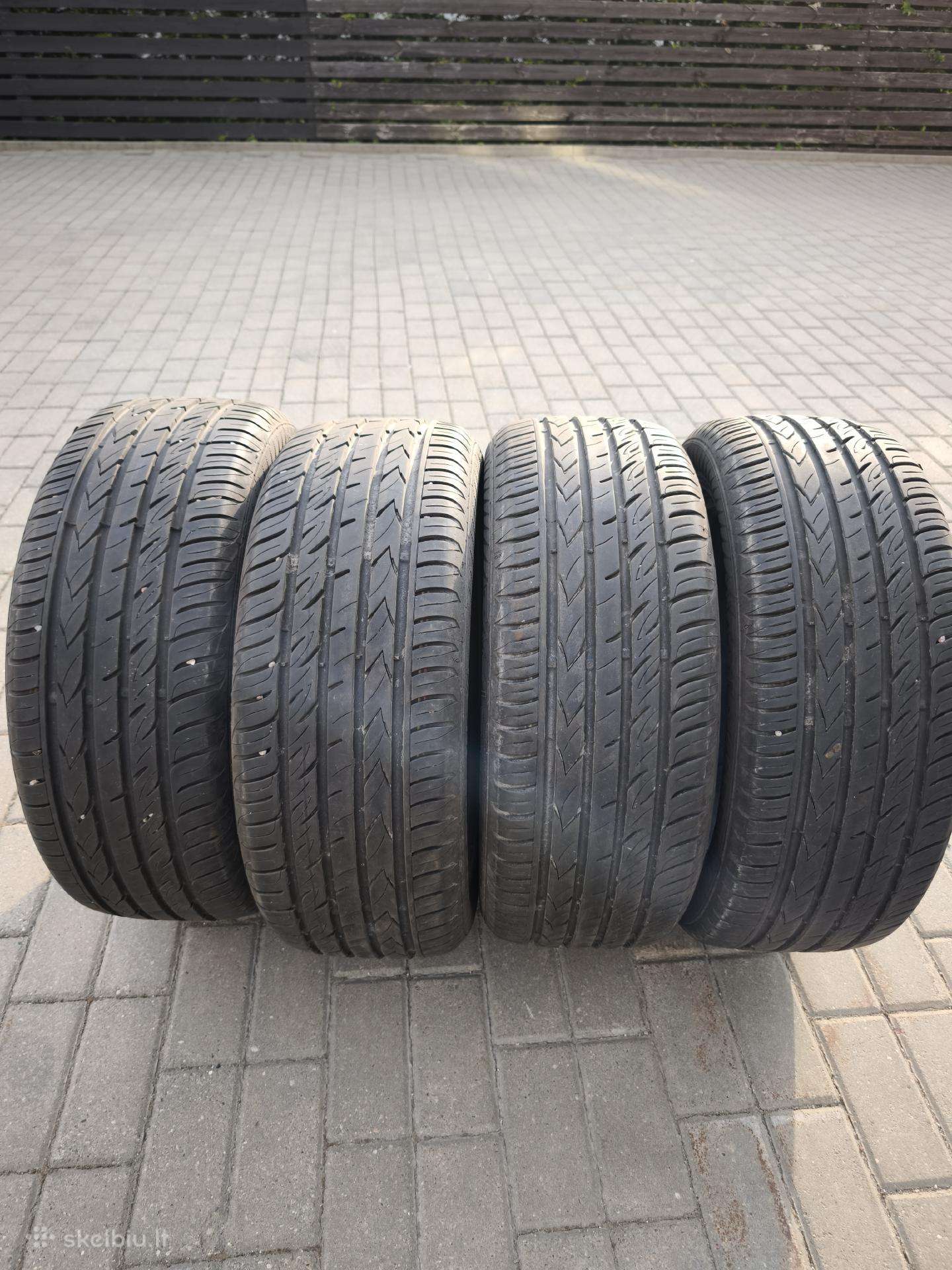Gislaved, vasarinės 215/55 R17