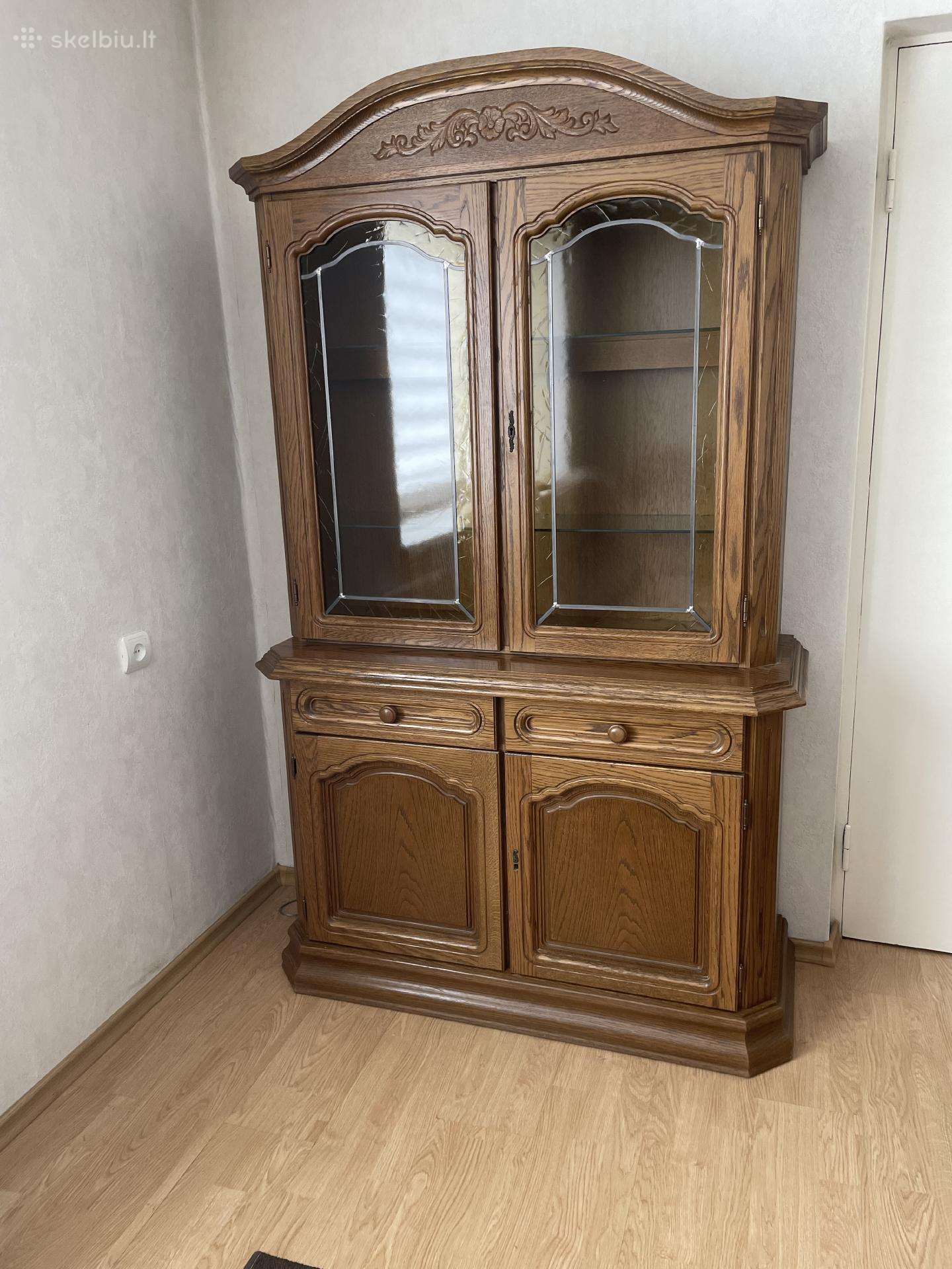 Retro stiliaus indauja