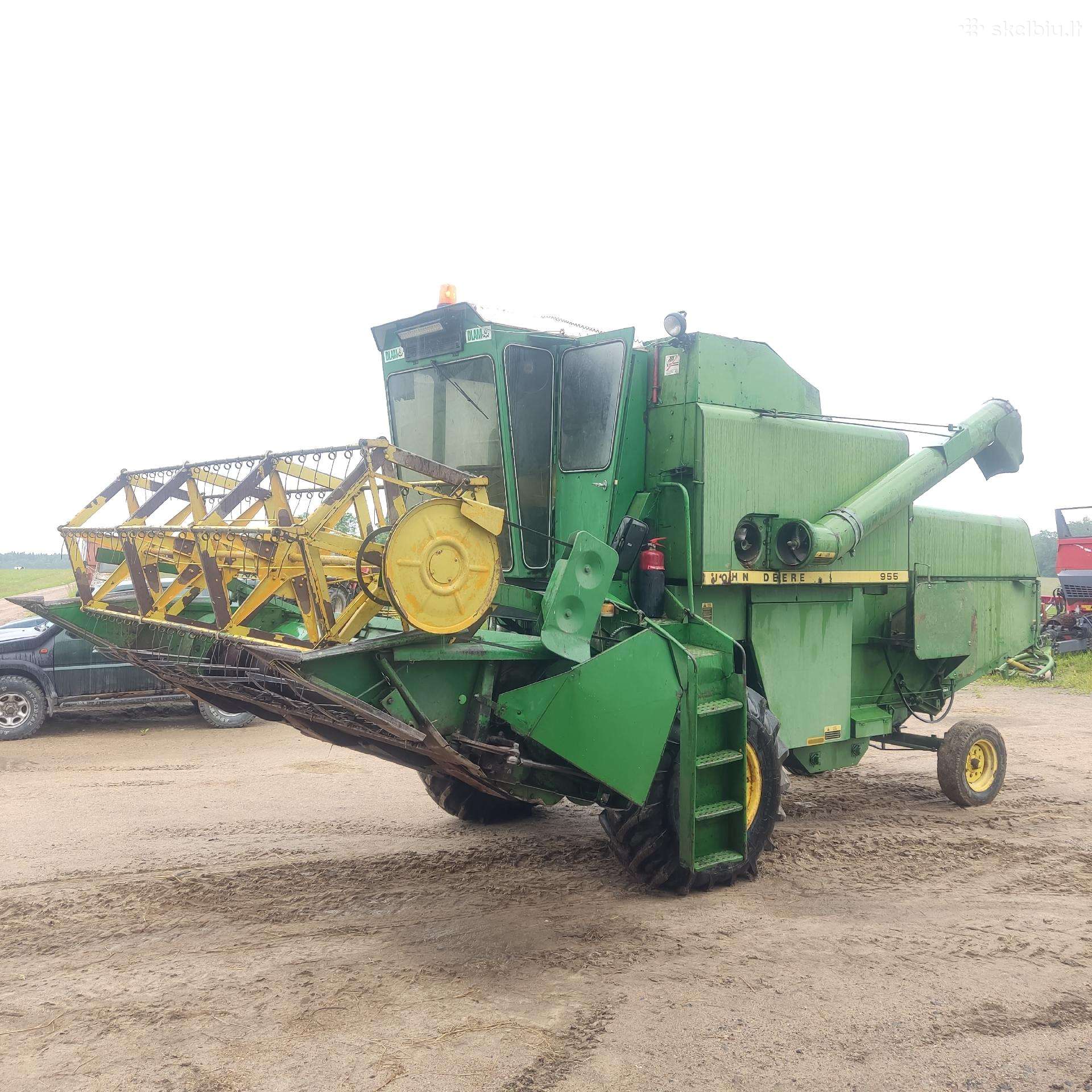 John Deere 955, combine harvesters