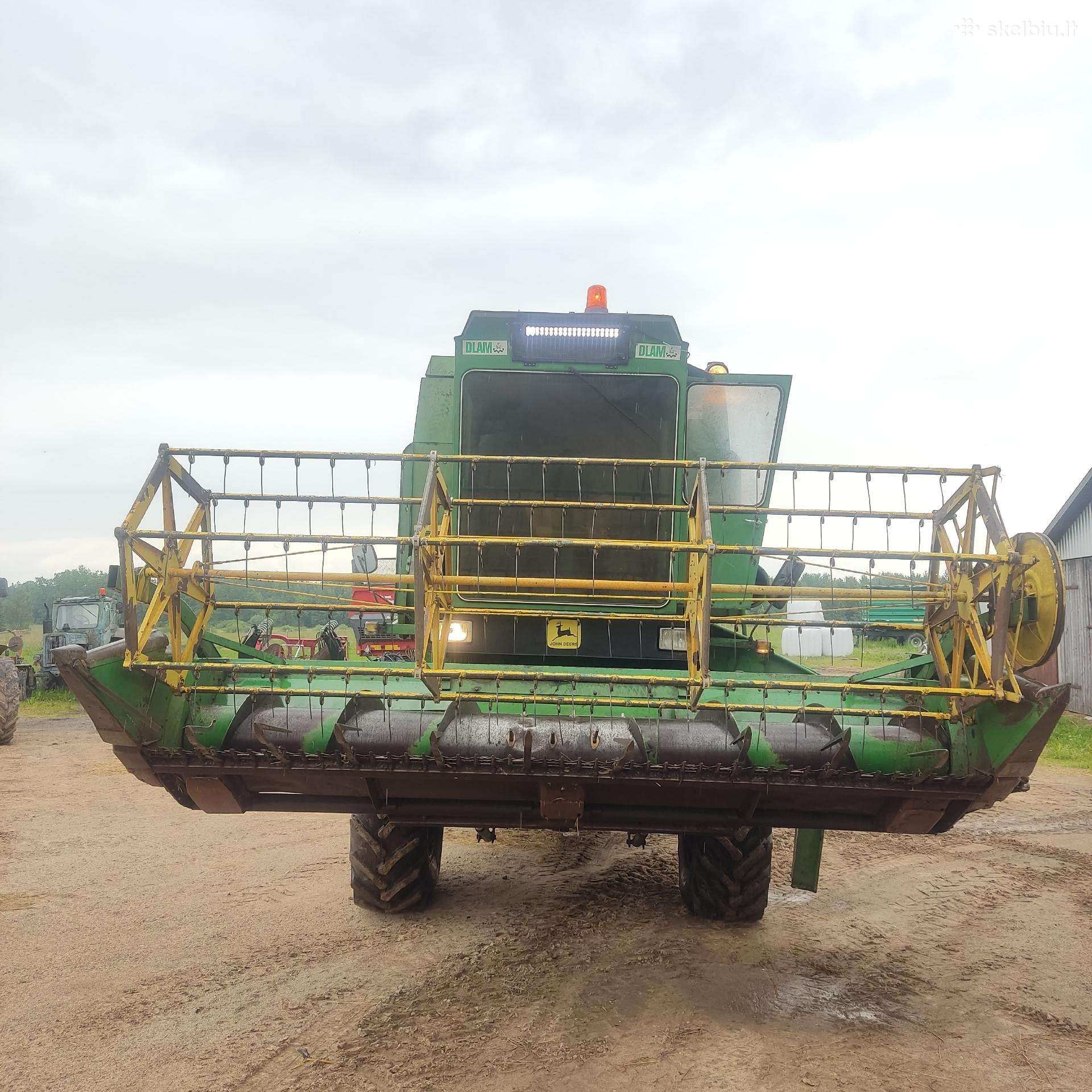 John Deere 955, combine harvesters