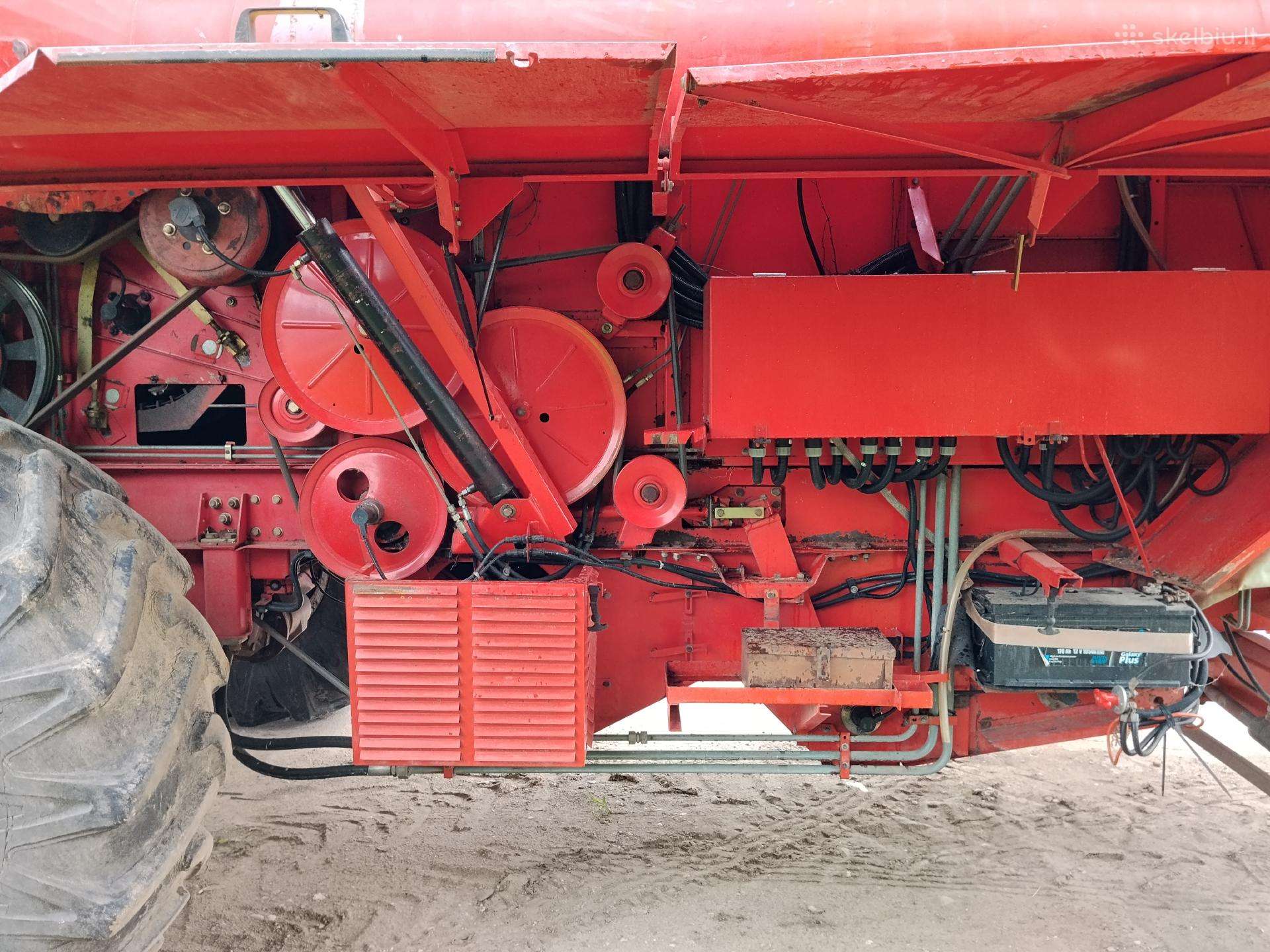 Dronningborg 8700, комбайны