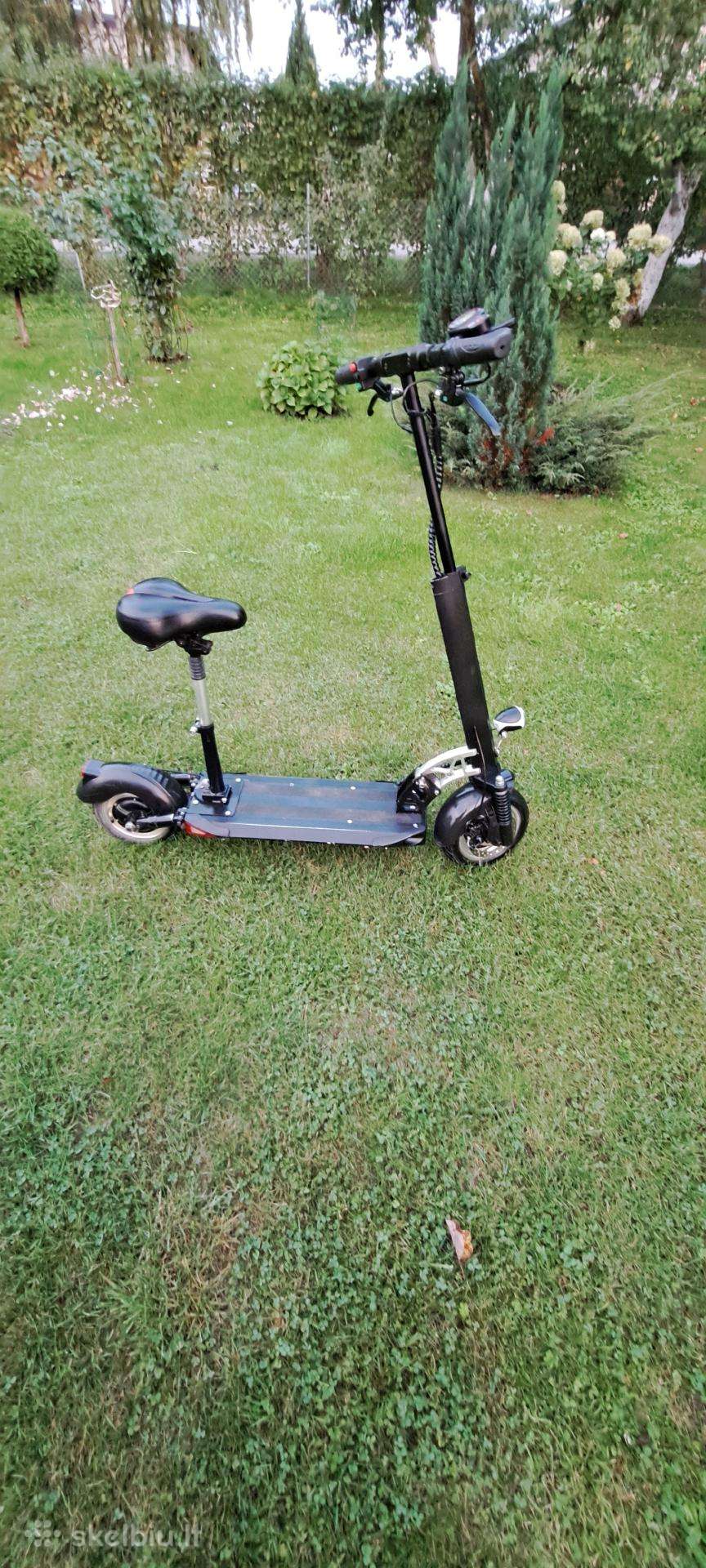 Electric scooter Beaster