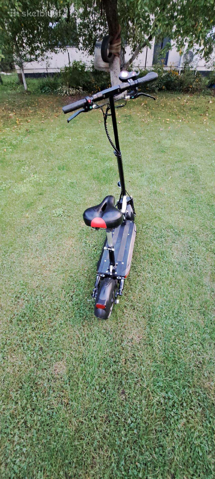Electric scooter Beaster