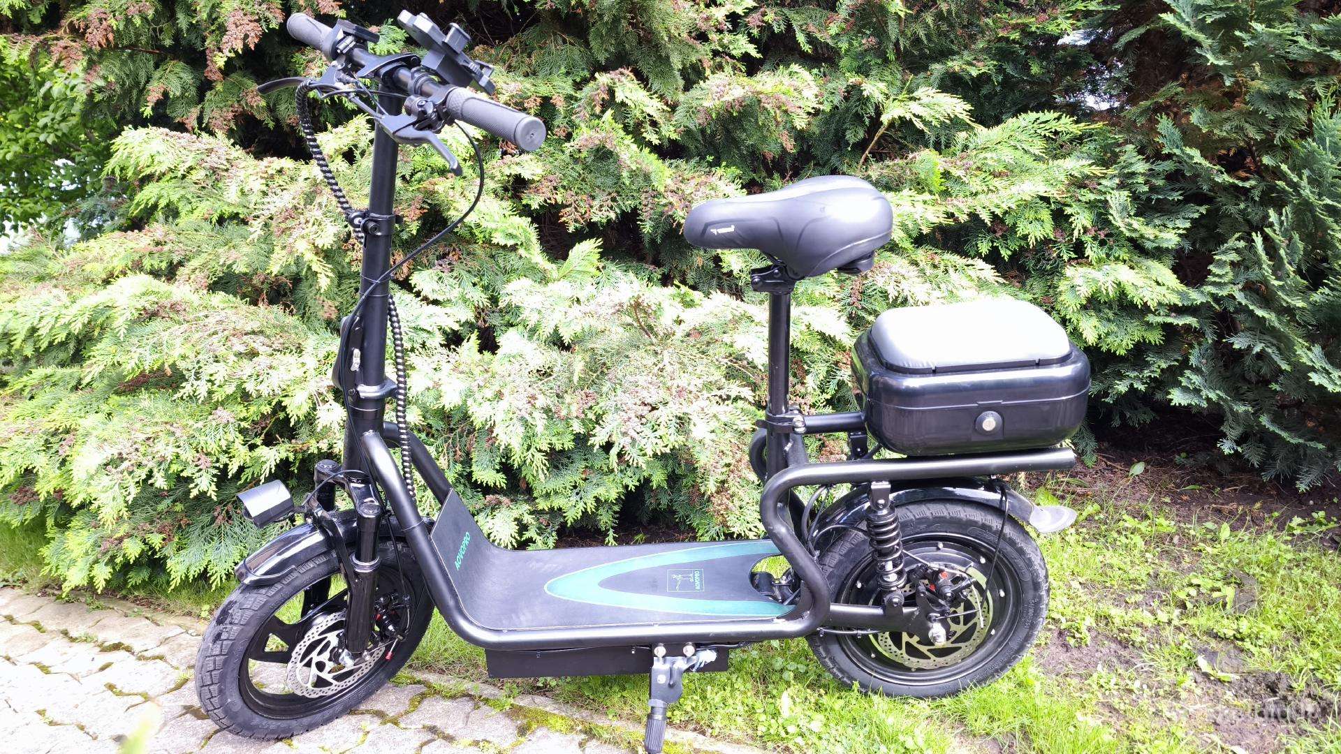 Electric scooter -kita-