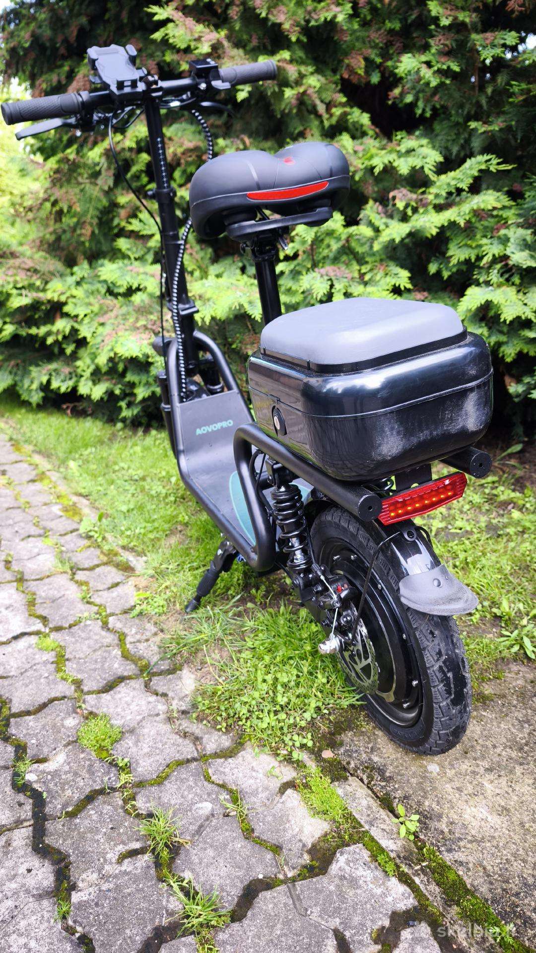 Electric scooter -kita-