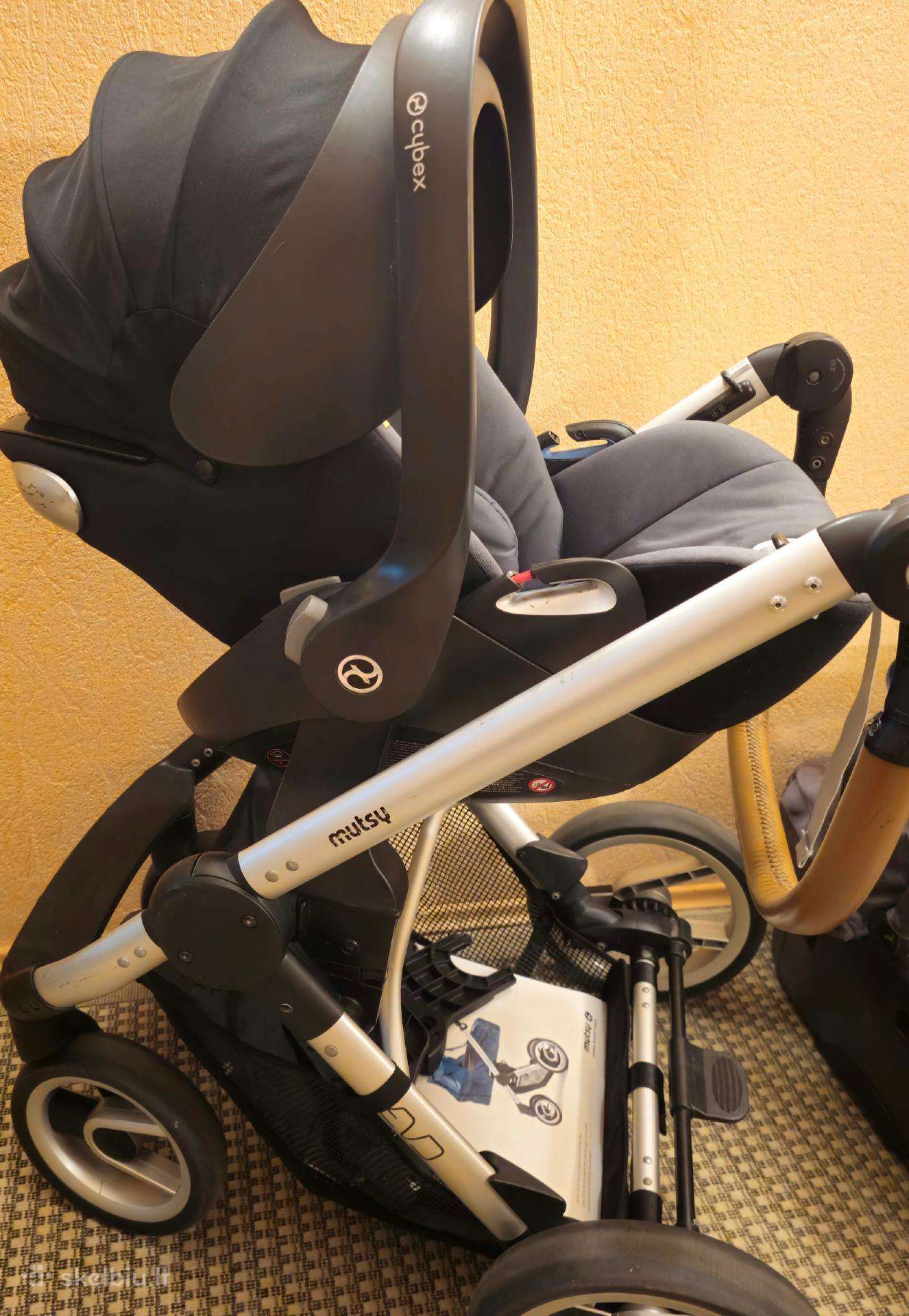 Parduodu vežimėlį 3in1