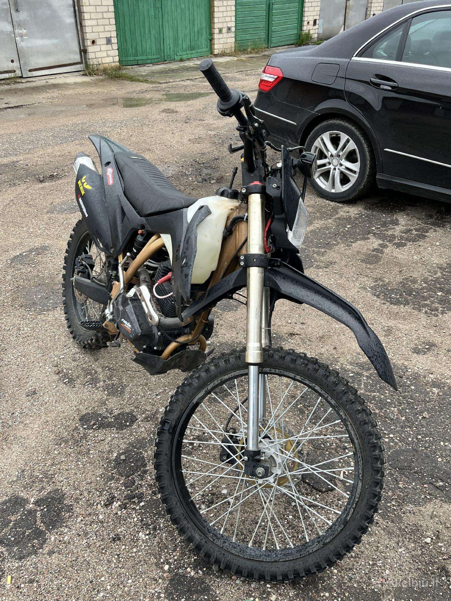Asix XB-83 300cc, motocross