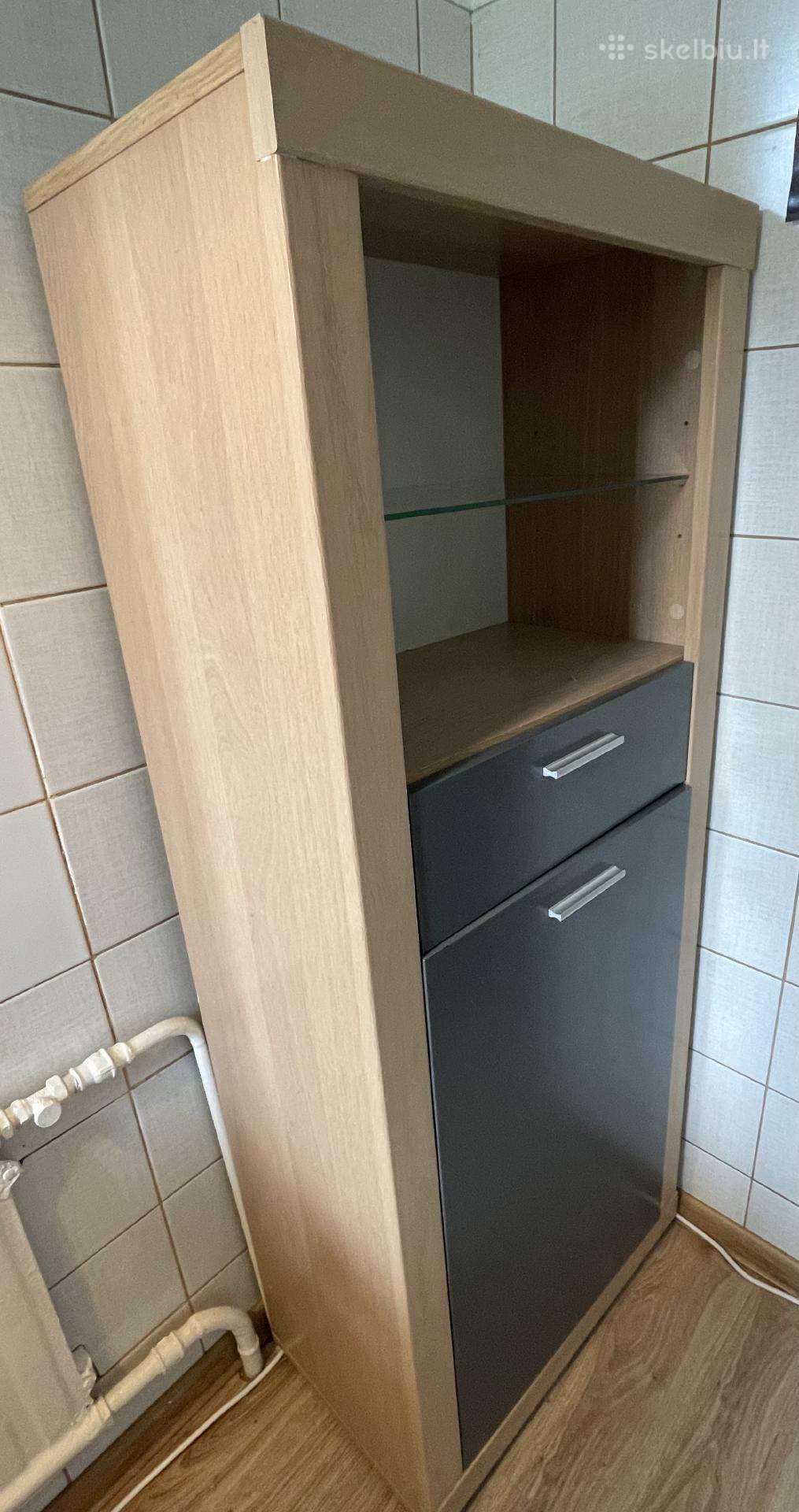 Parduodama naudota spintelė