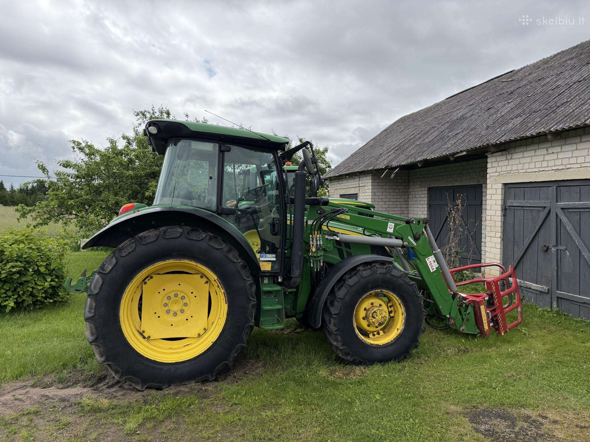 John Deere 5115R, tractors