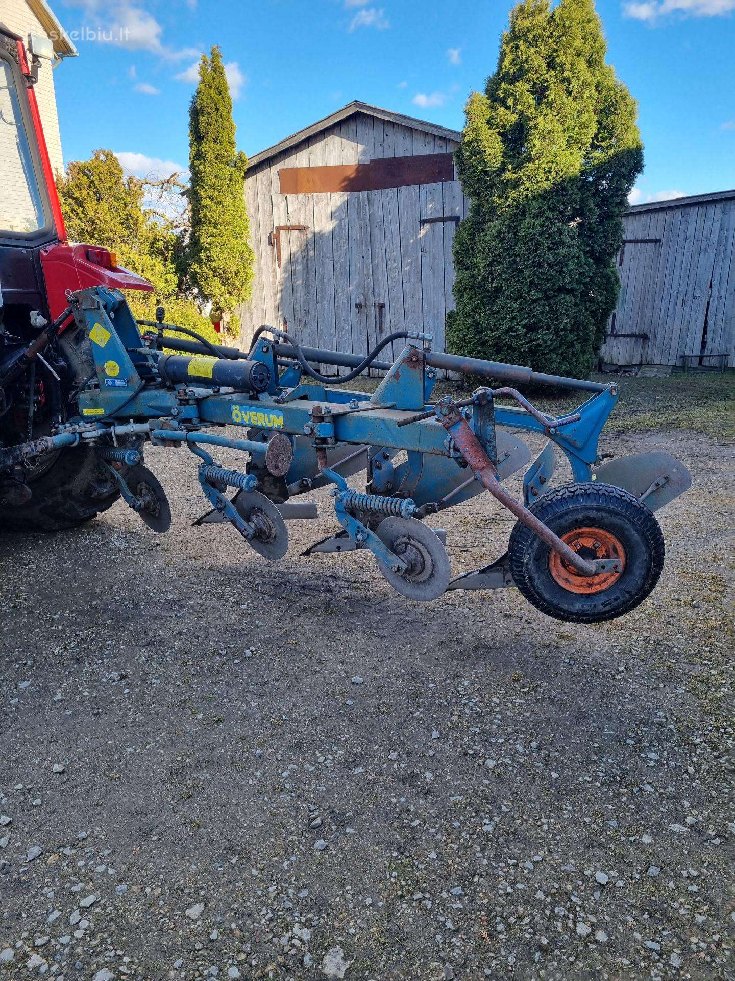 Överum, ploughs