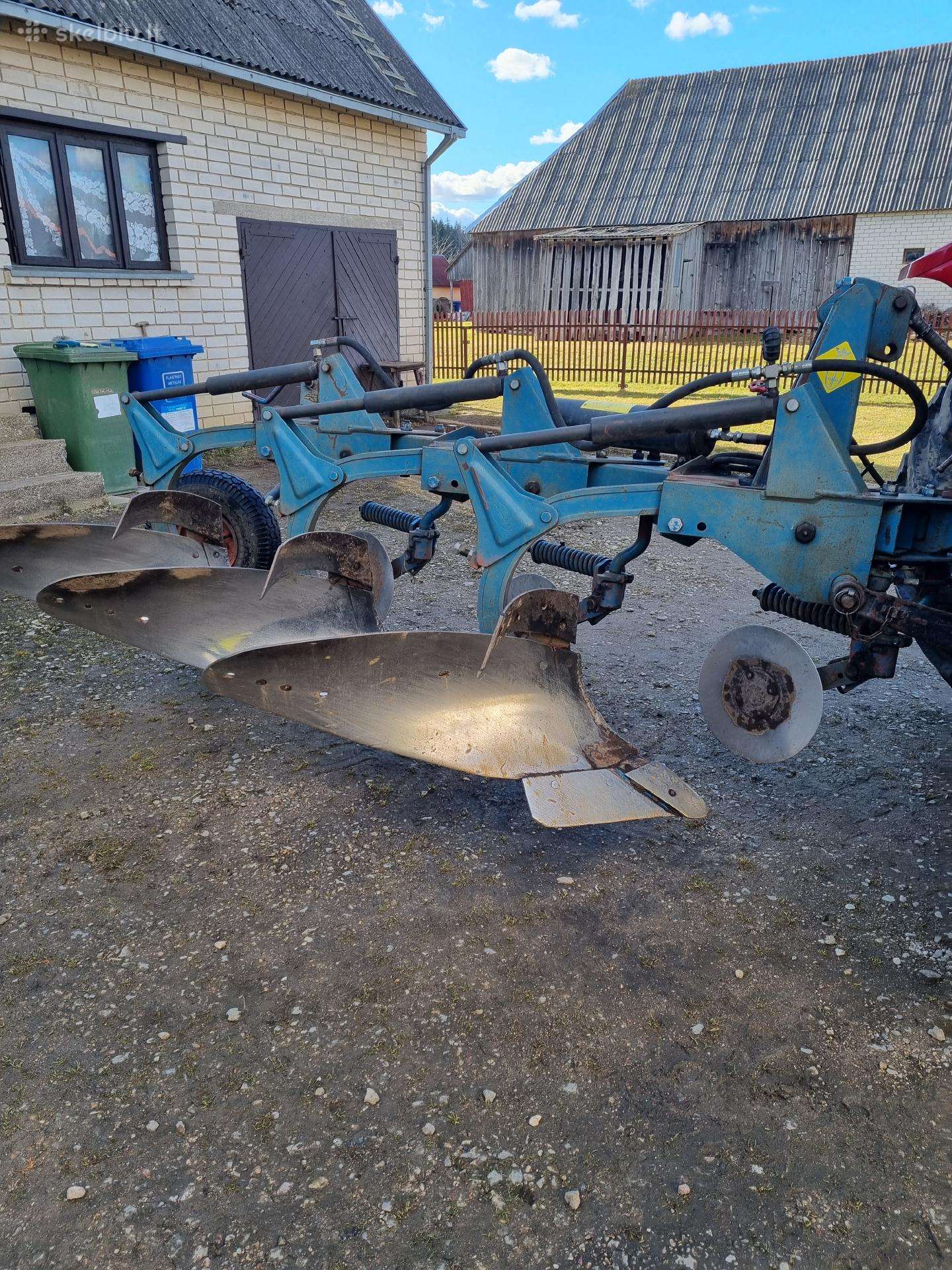 Överum, ploughs