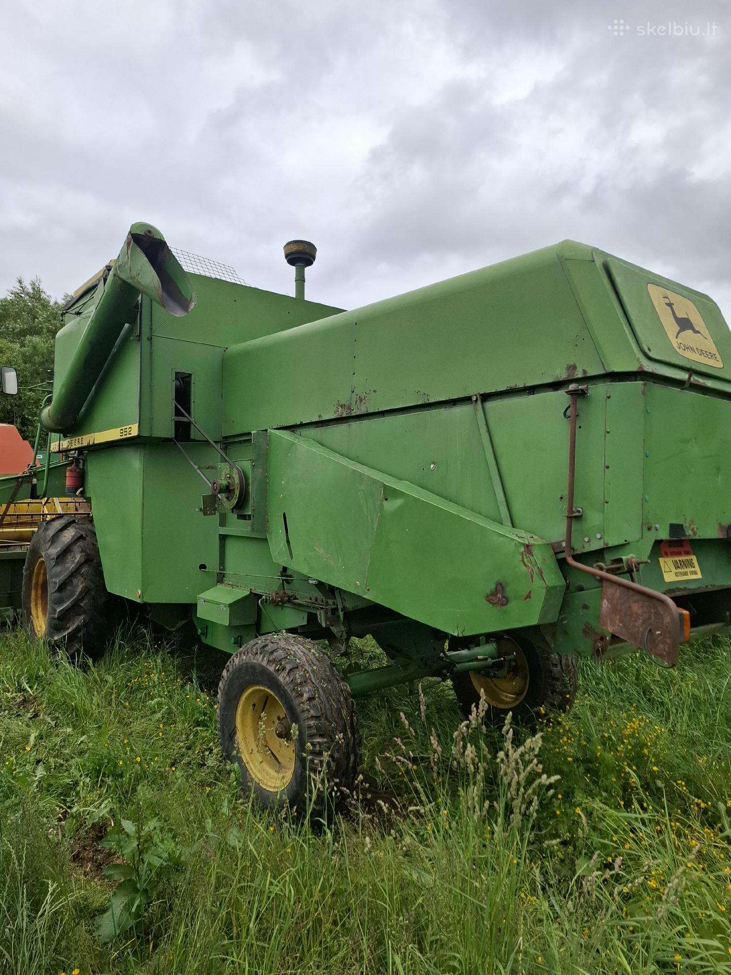 John Deere 952, kombainai