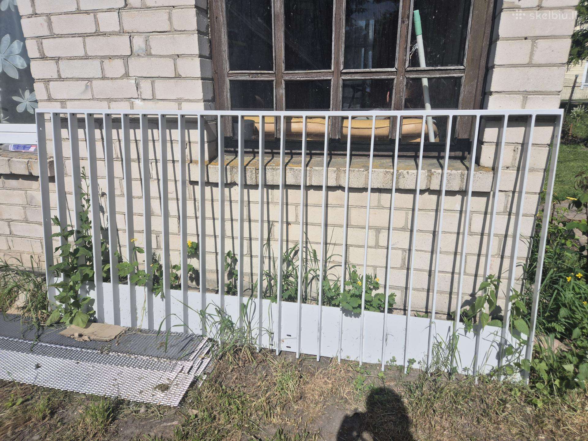 Metalinis turėklas, vartai, atitvaras