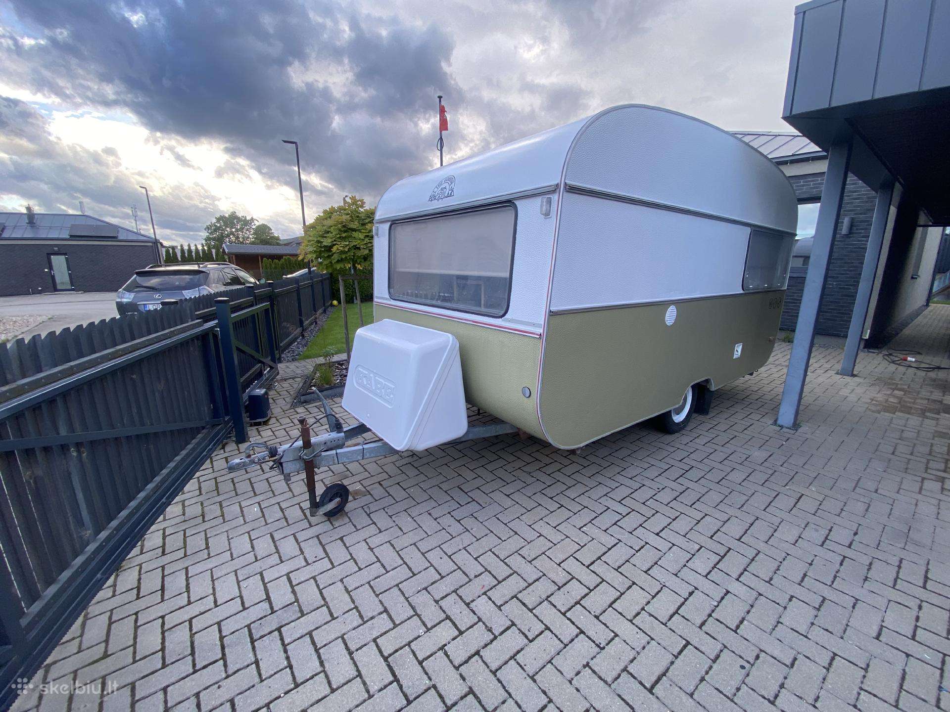 -kita- Kabe, caravans