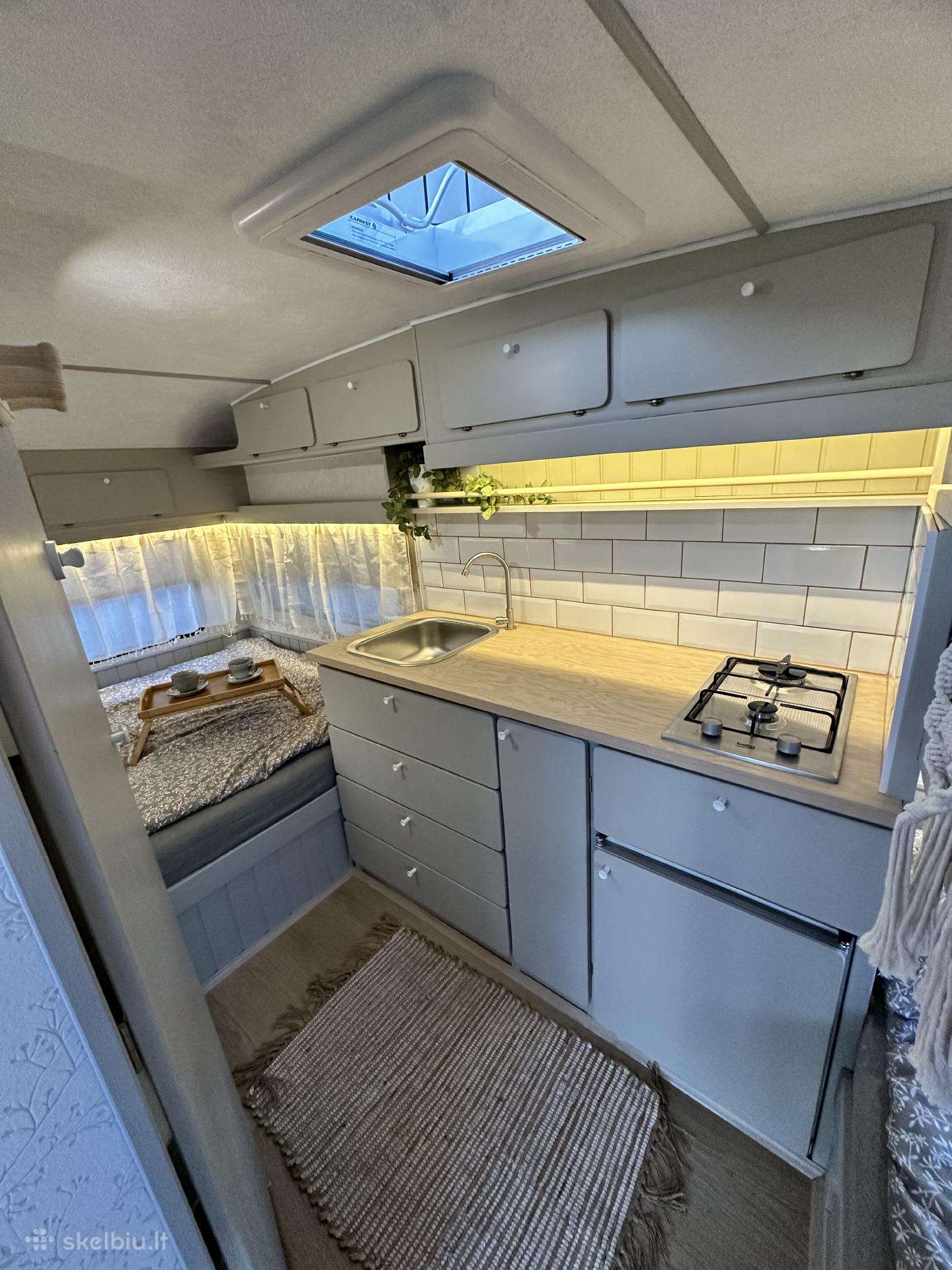 -kita- Kabe, caravans
