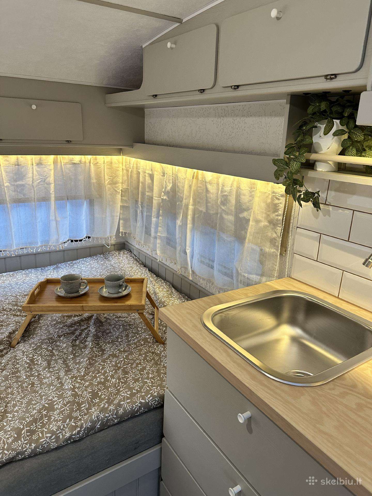 -kita- Kabe, caravans