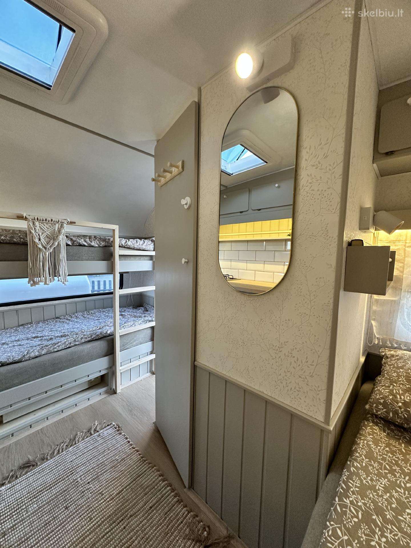 -kita- Kabe, caravans