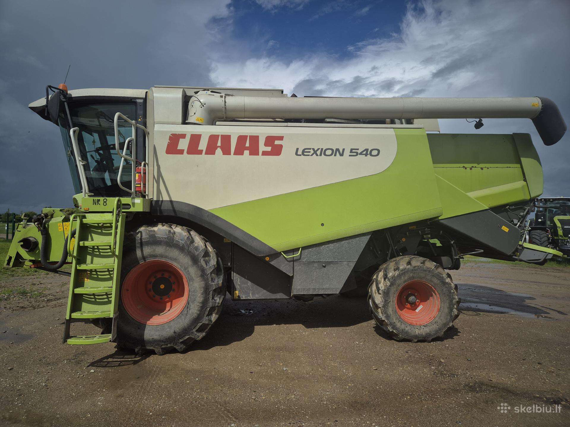 Claas 540, kombainai