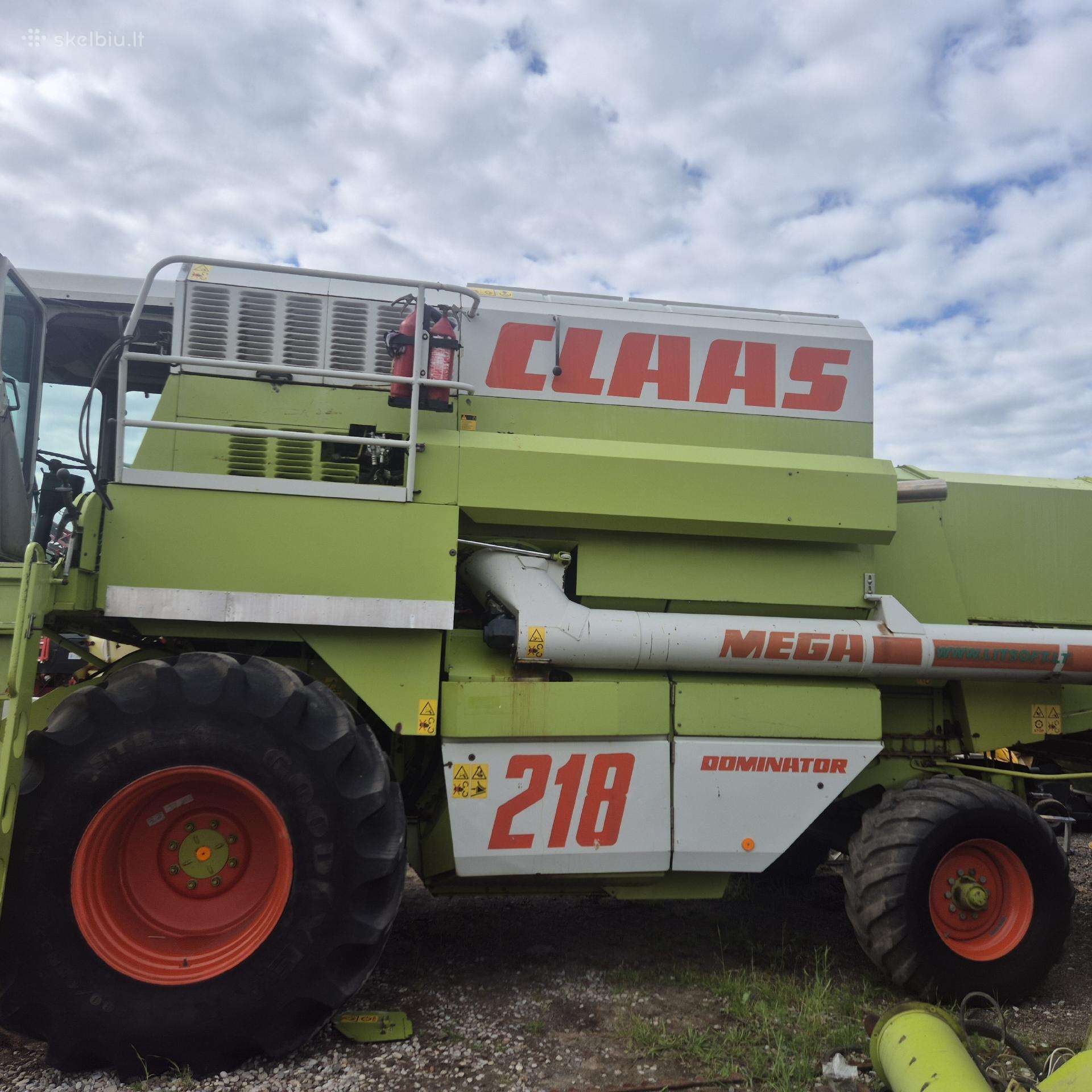 Claas 218, kombainai