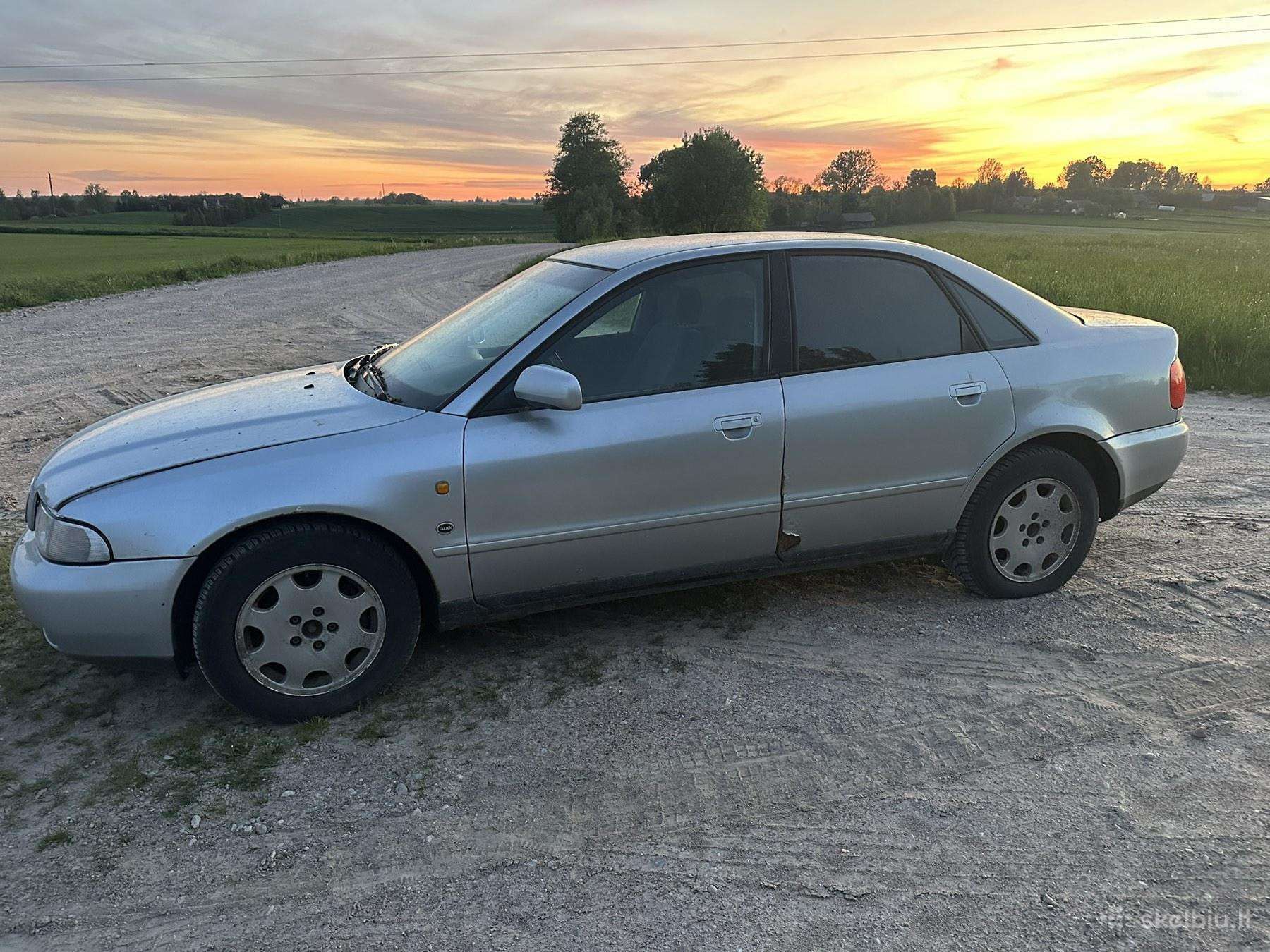 Audi A4, 1.8 l., Седан