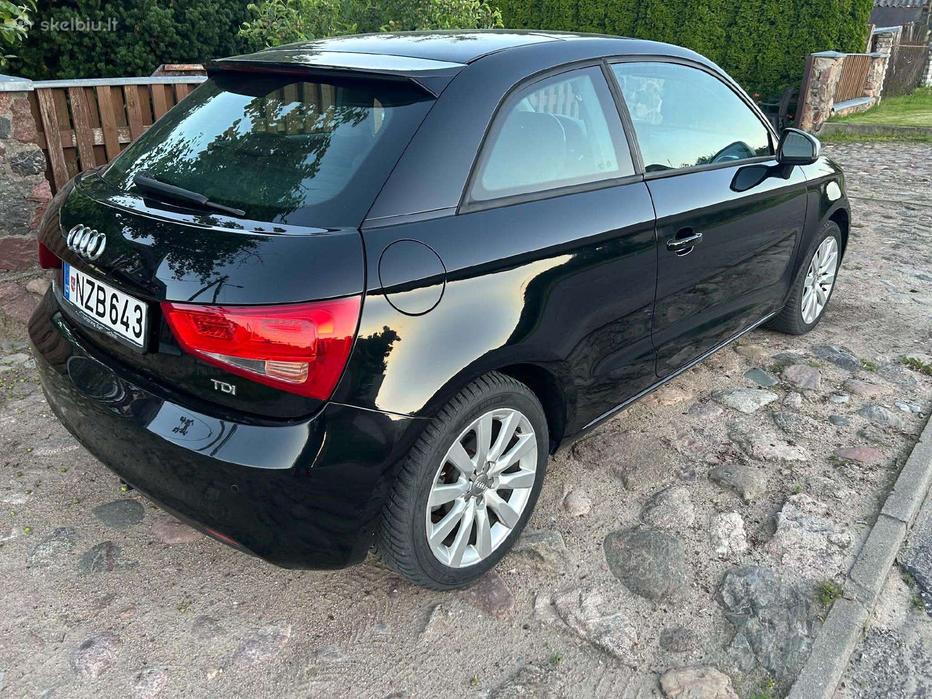 Audi A1, 1.6 l., Купе (coupe)