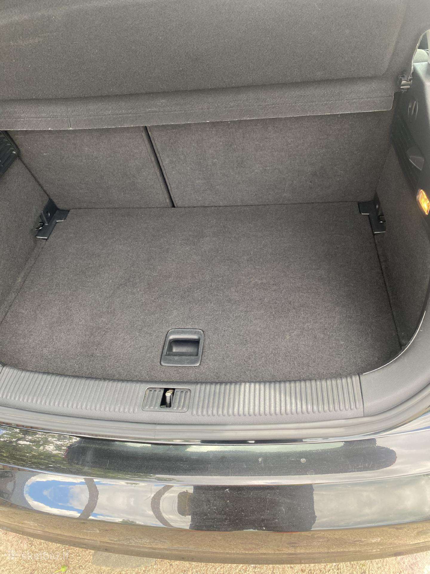 Audi A1, 1.6 l., Купе (coupe)