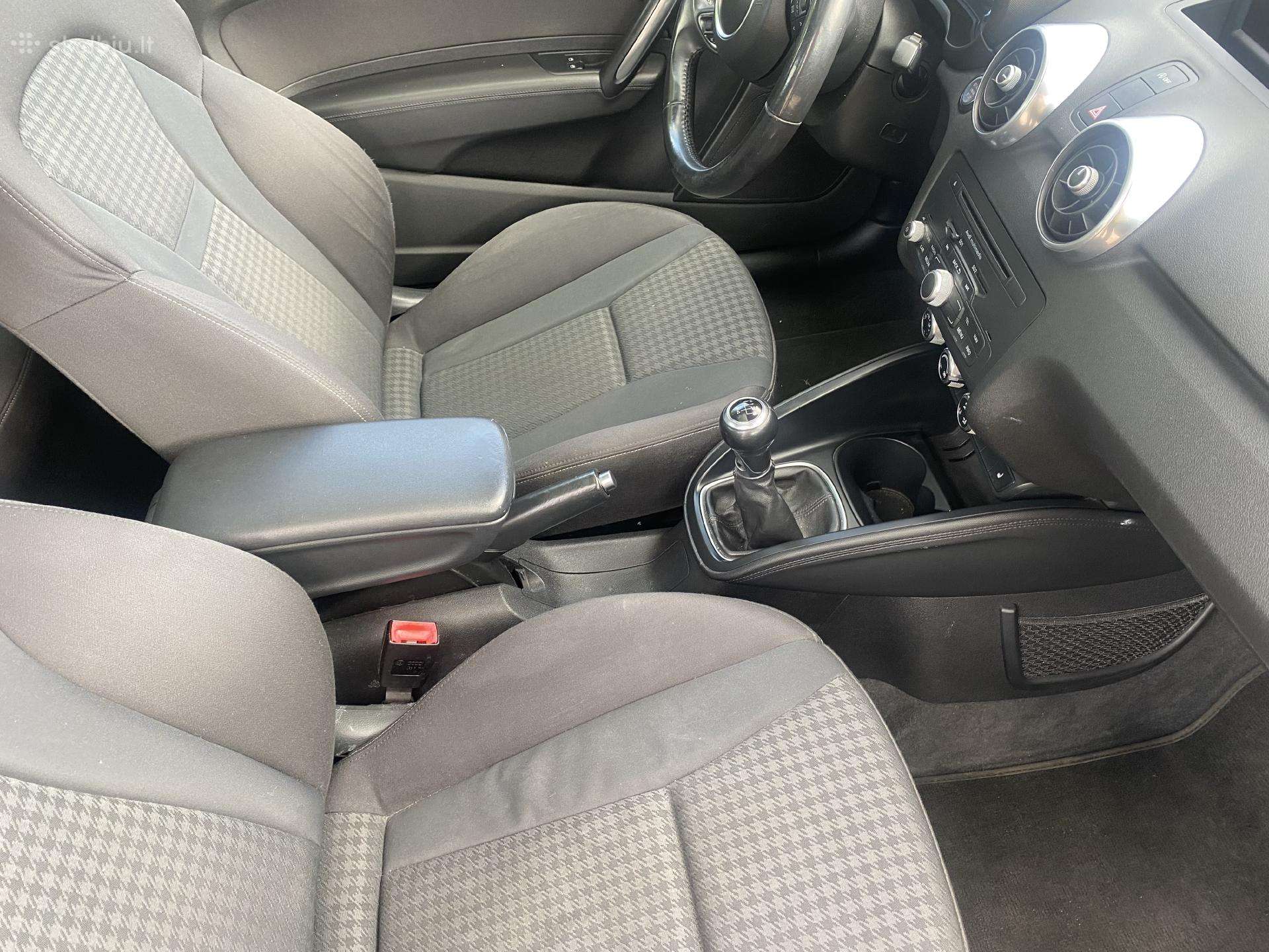 Audi A1, 1.6 l., Купе (coupe)