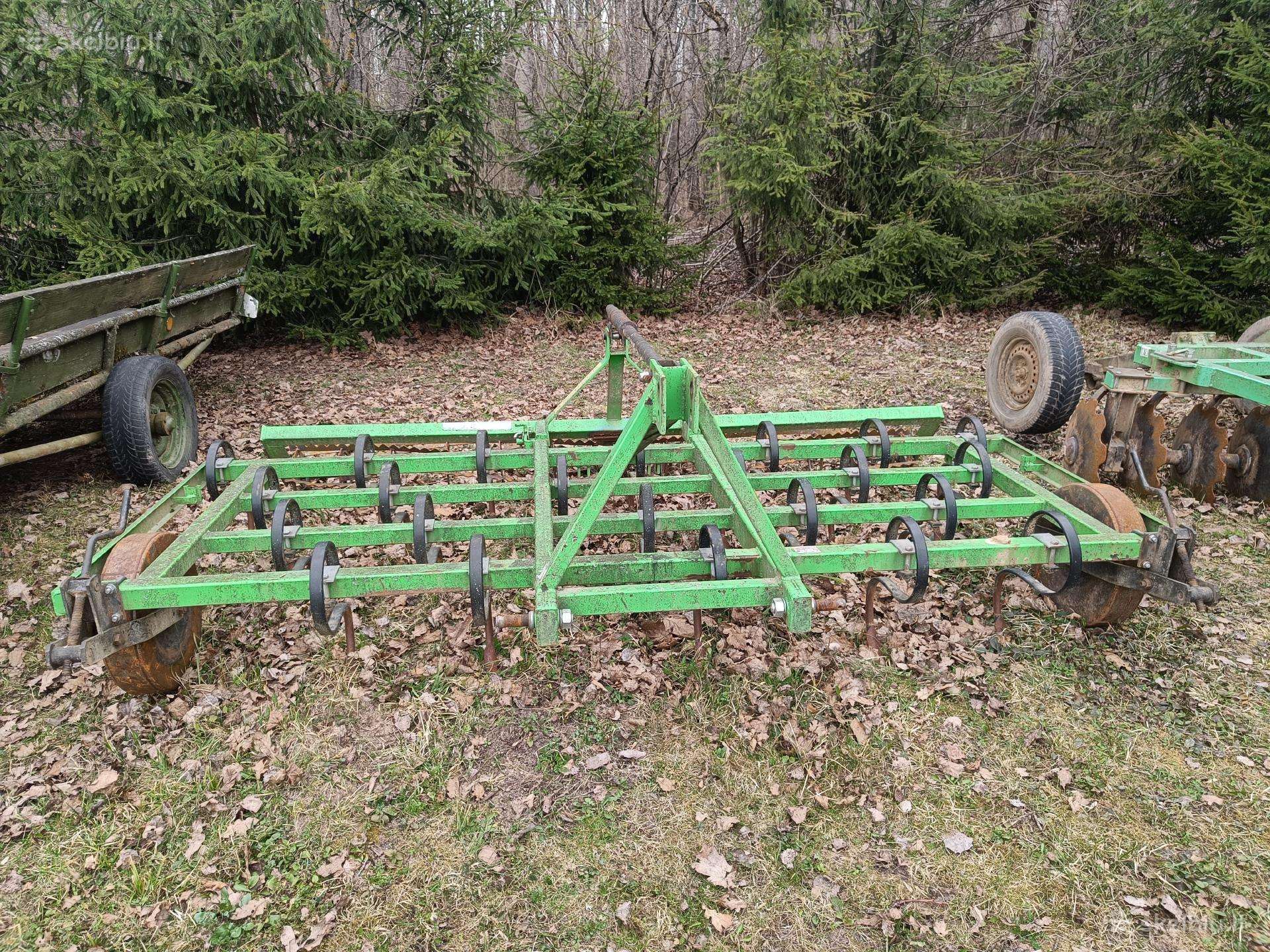 -Kita-, tractors