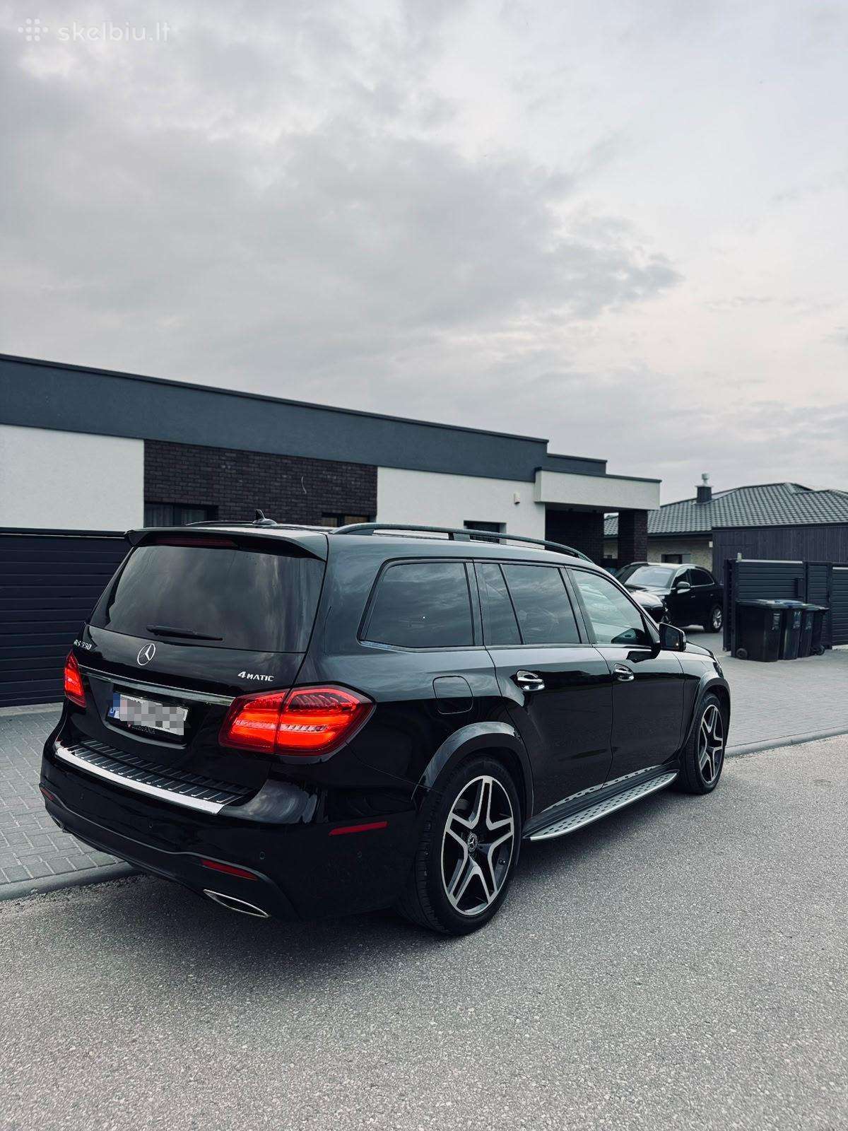 Mercedes-Benz GLS550, off-road / crossover