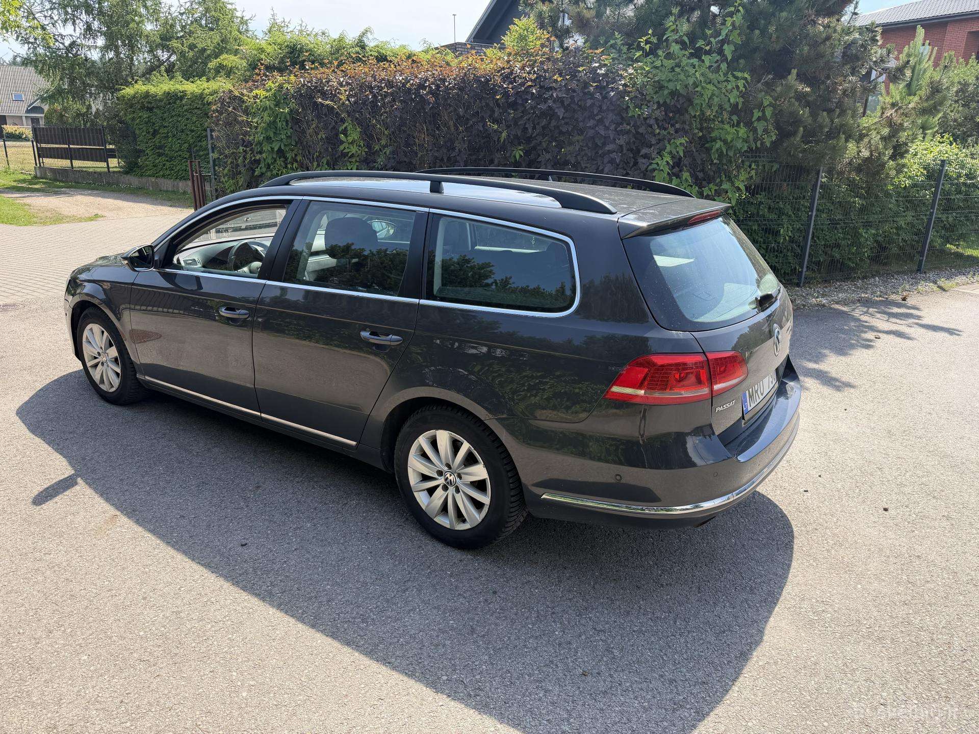 Volkswagen Passat, universalas